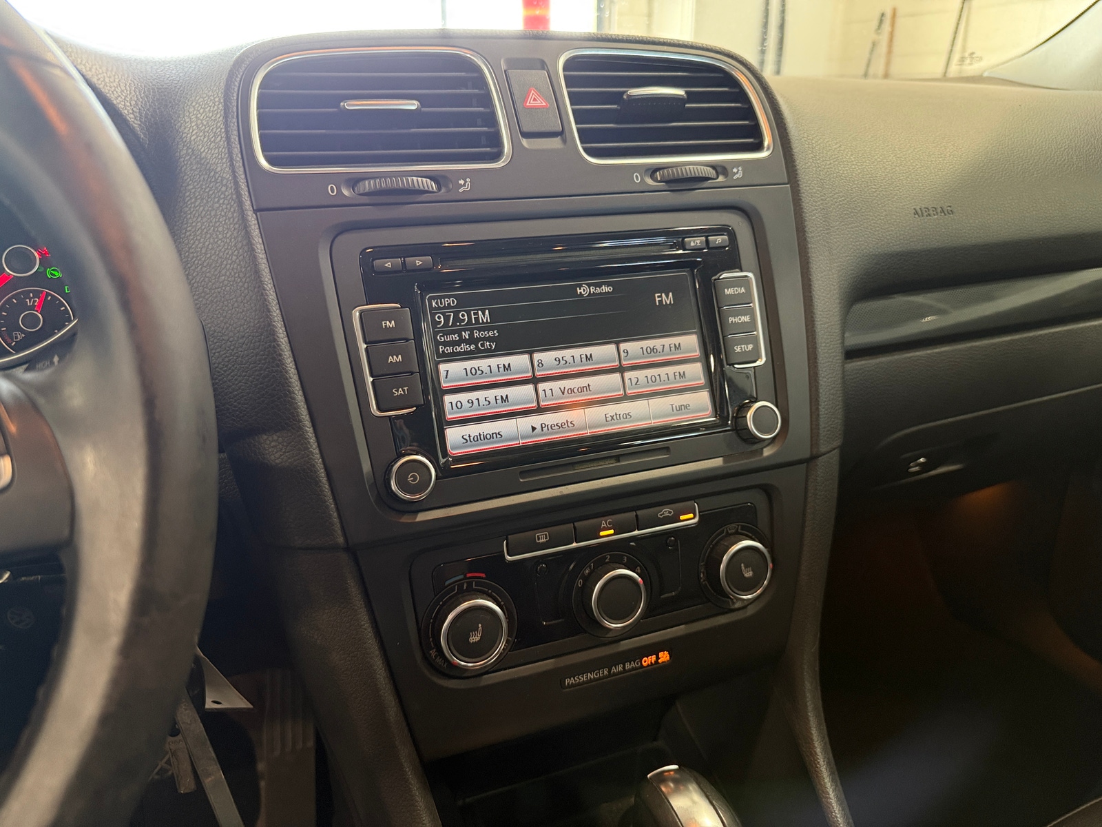 Thumbnail: 2012 Volkswagen Jetta - 4