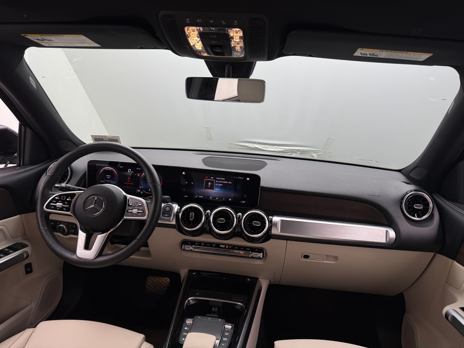 Thumbnail: 2021 Mercedes-Benz GLB - 2