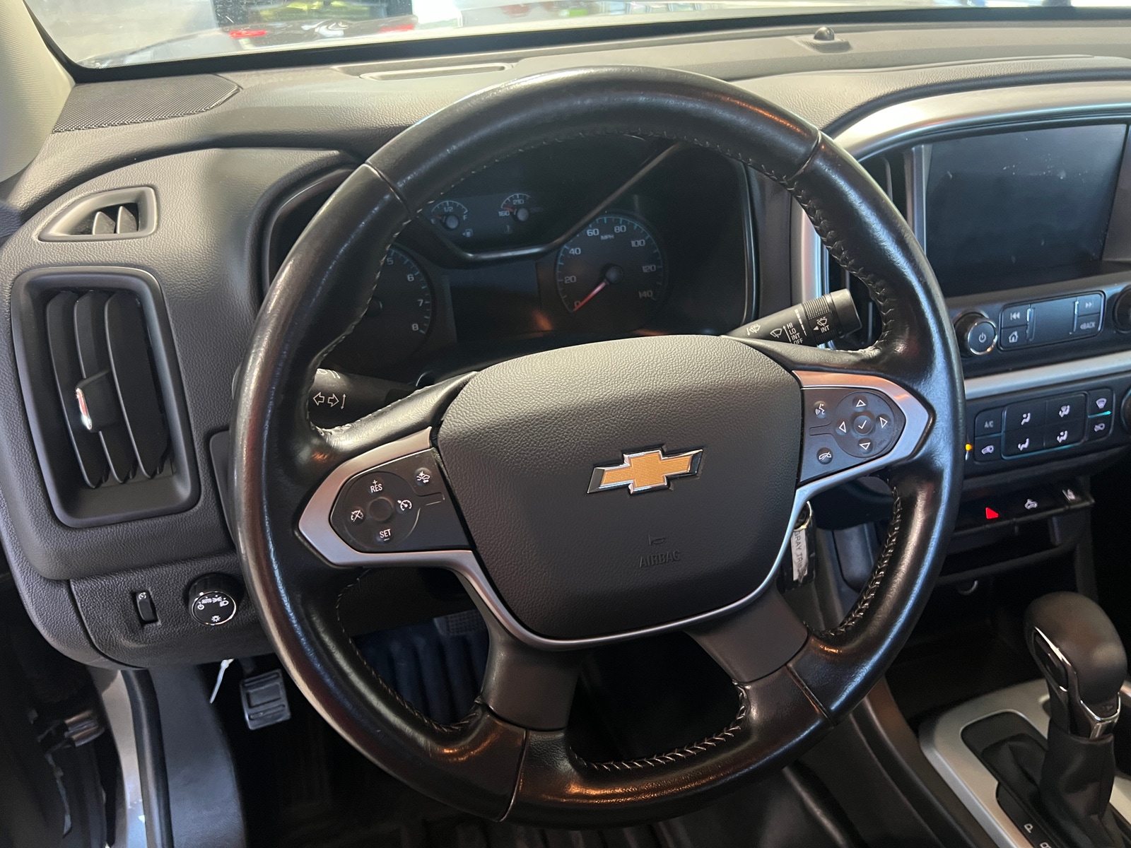 Thumbnail: 2022 Chevrolet Colorado - 5