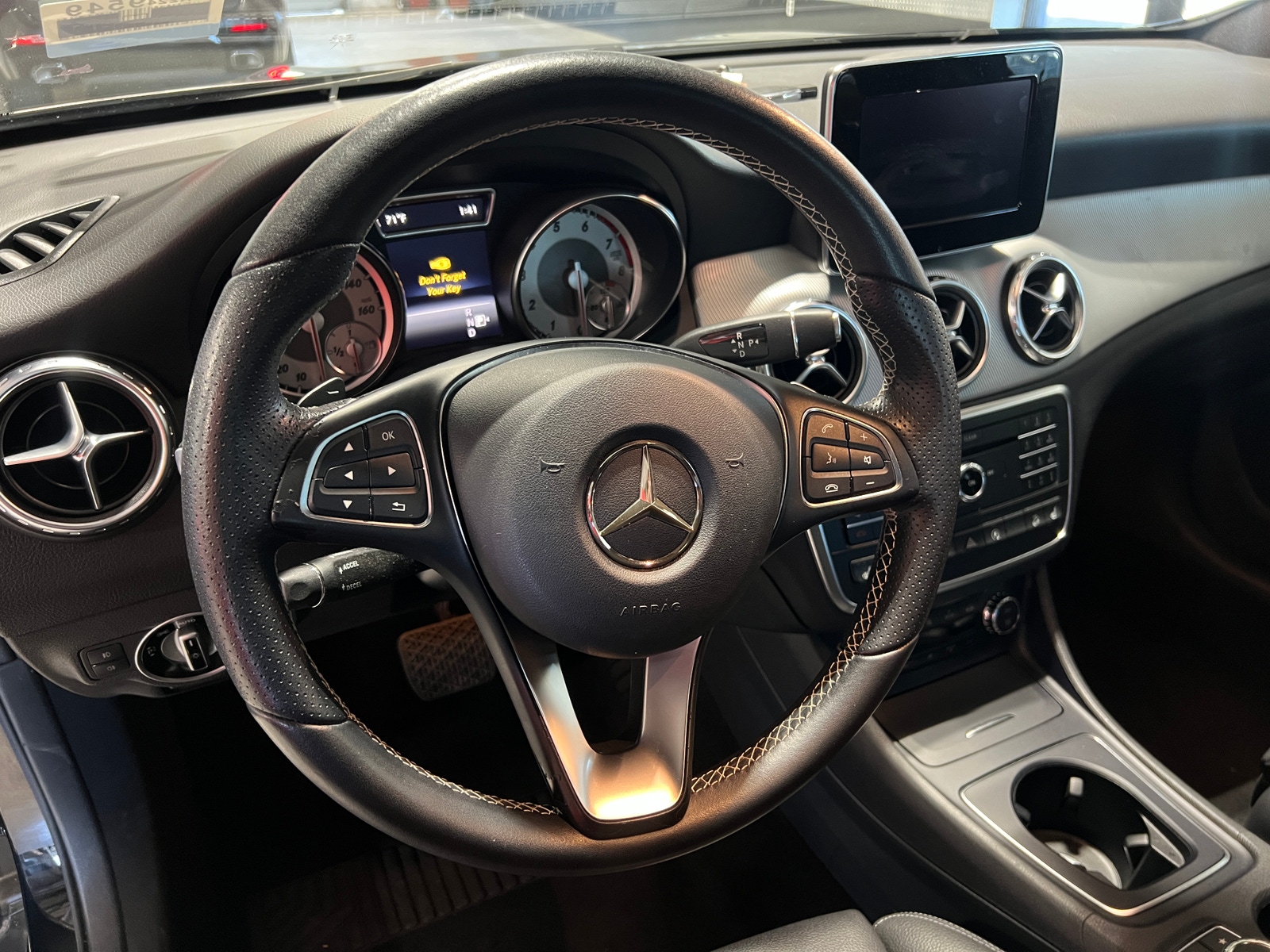 Thumbnail: 2016 Mercedes-Benz GLA - 4