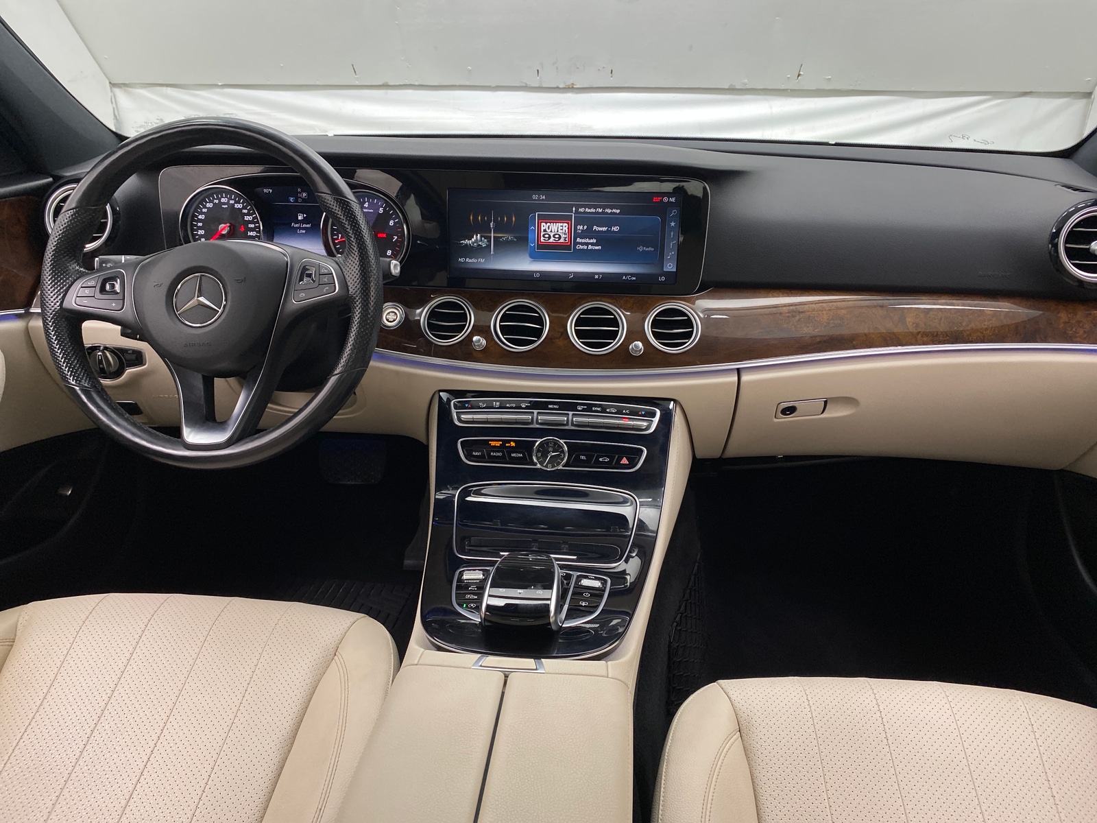 Thumbnail: 2017 Mercedes-Benz E-Class - 2