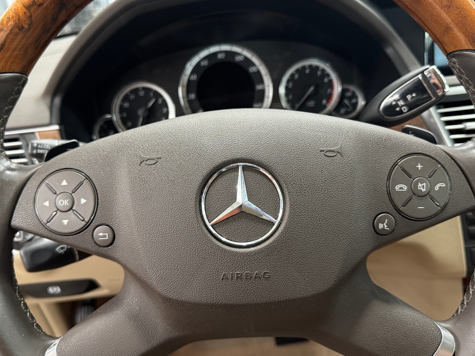 Thumbnail: 2013 Mercedes-Benz E-Class - 4