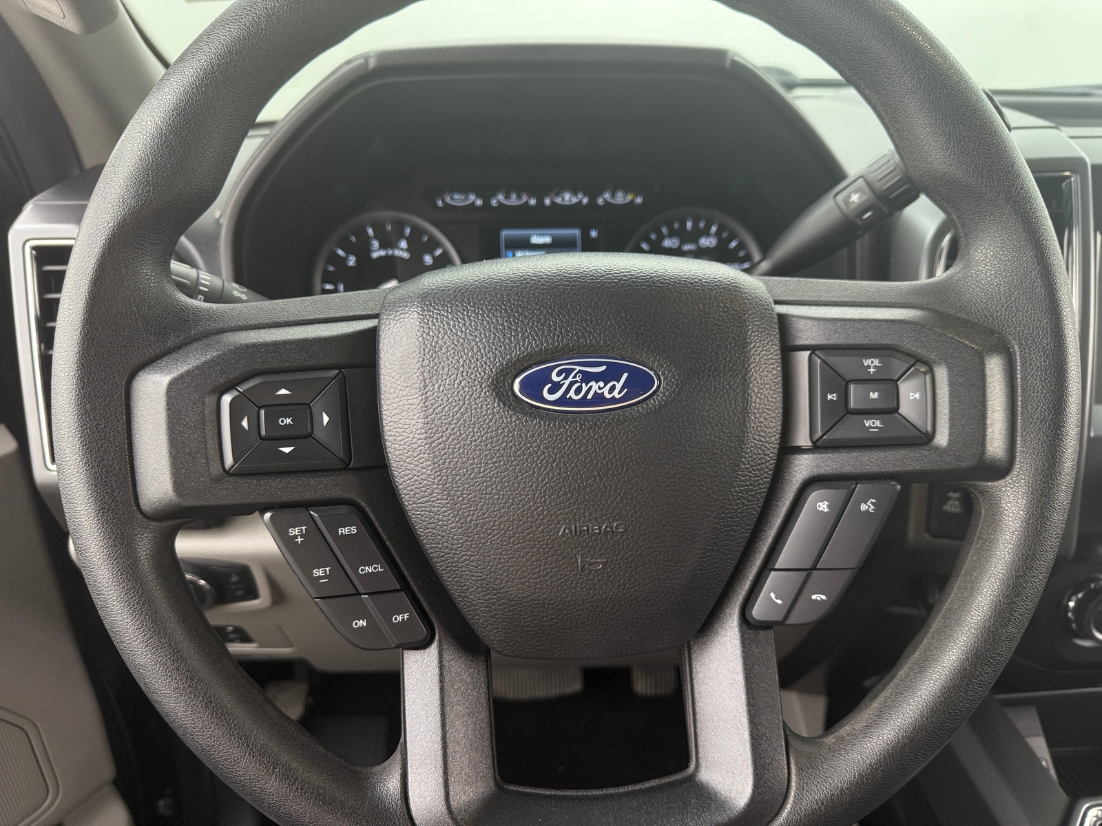 Thumbnail: 2020 Ford Econoline - 5