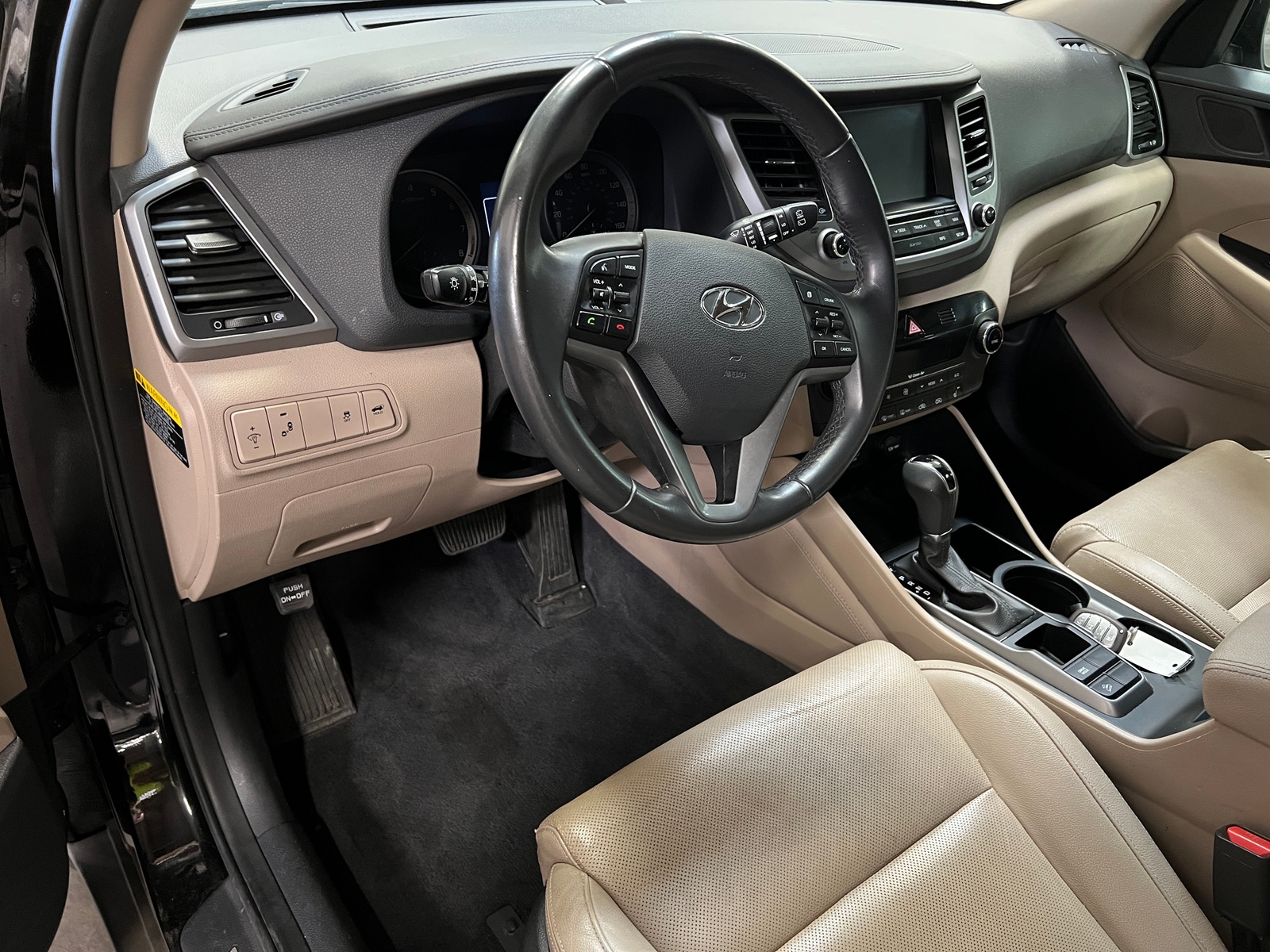 Thumbnail: 2016 Hyundai Tucson - 2