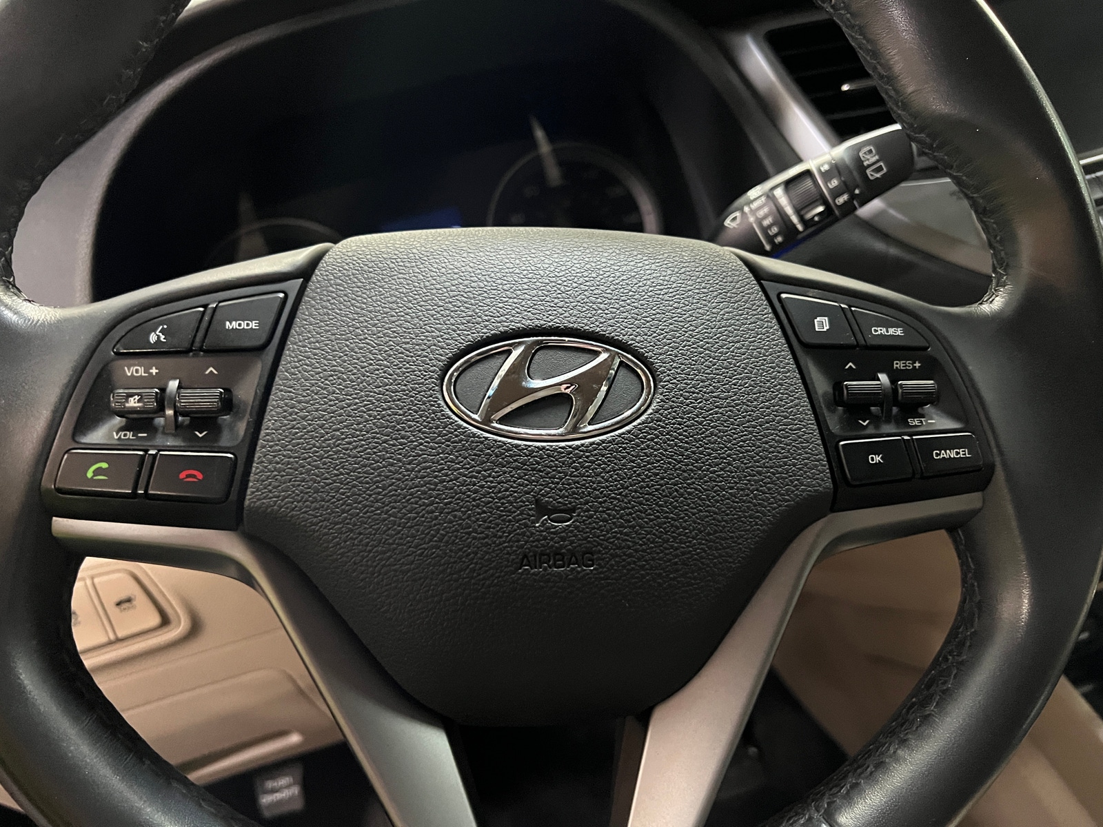 Thumbnail: 2016 Hyundai Tucson - 4