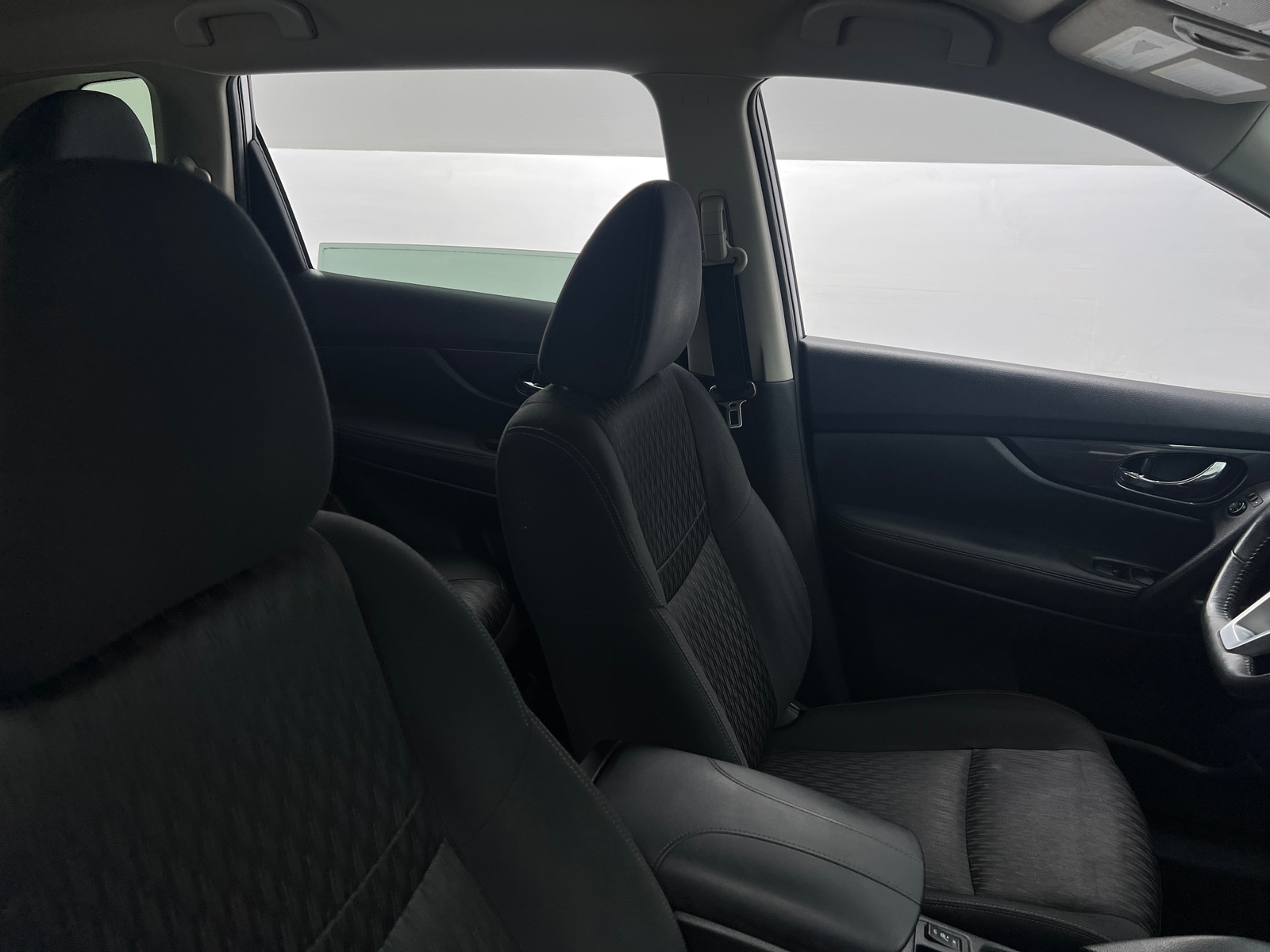 Thumbnail: 2017 Nissan Rogue - 2