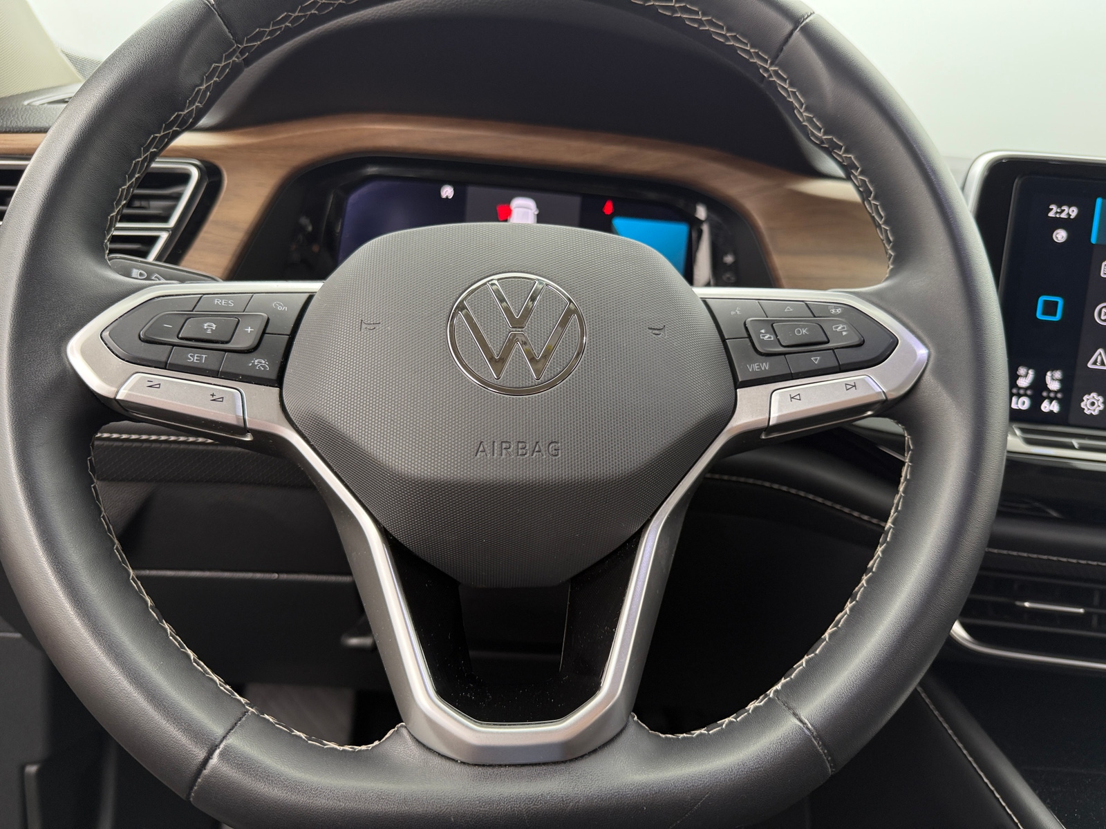 Thumbnail: 2024 Volkswagen Atlas - 4