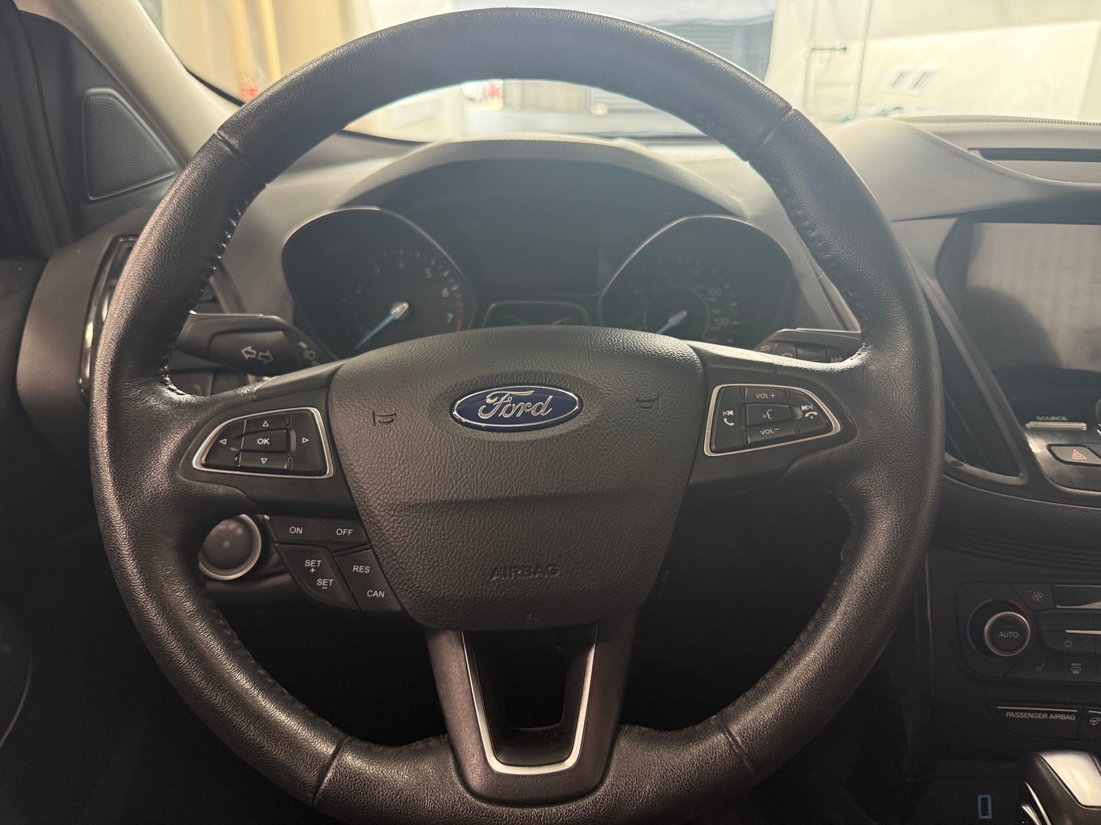 Thumbnail: 2018 Ford Escape - 4