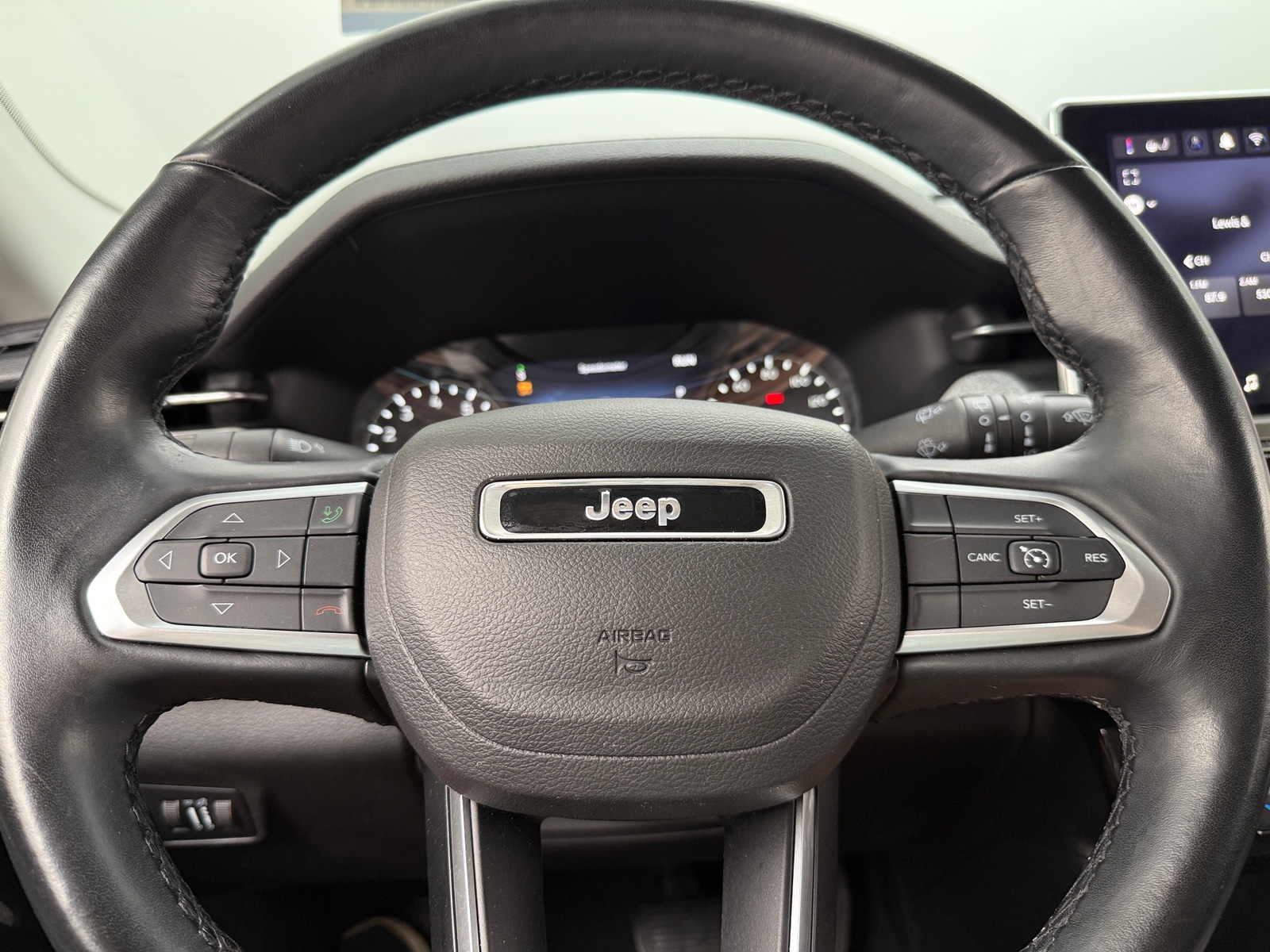 Thumbnail: 2022 Jeep Compass - 4