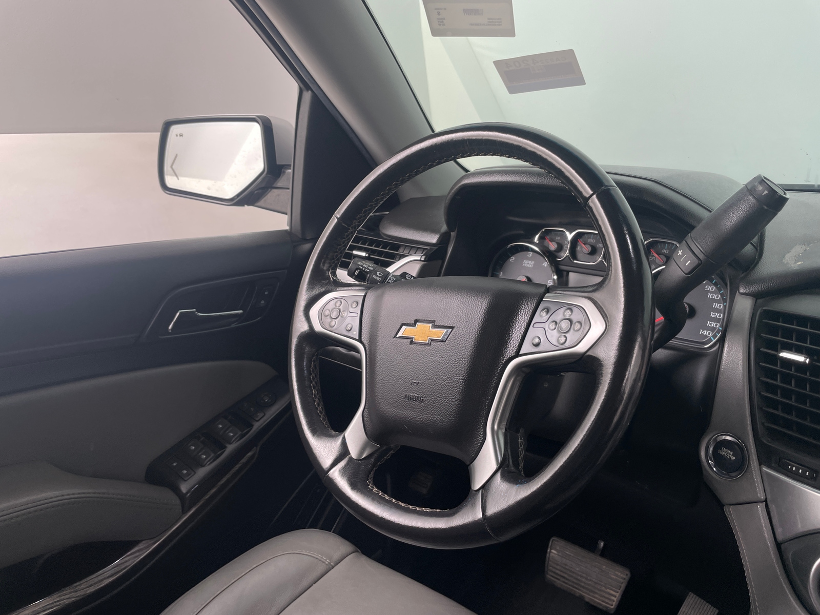 Thumbnail: 2019 Chevrolet Suburban - 5