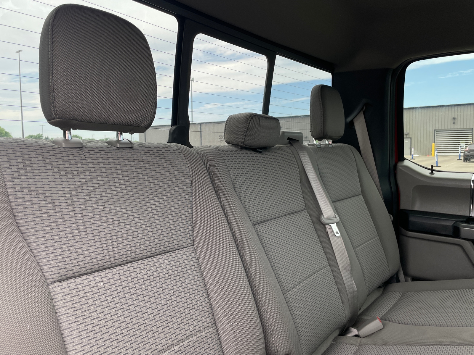 Thumbnail: 2020 Ford Econoline - 6