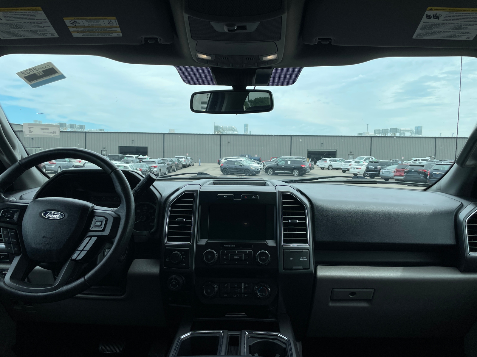 Thumbnail: 2020 Ford Econoline - 3