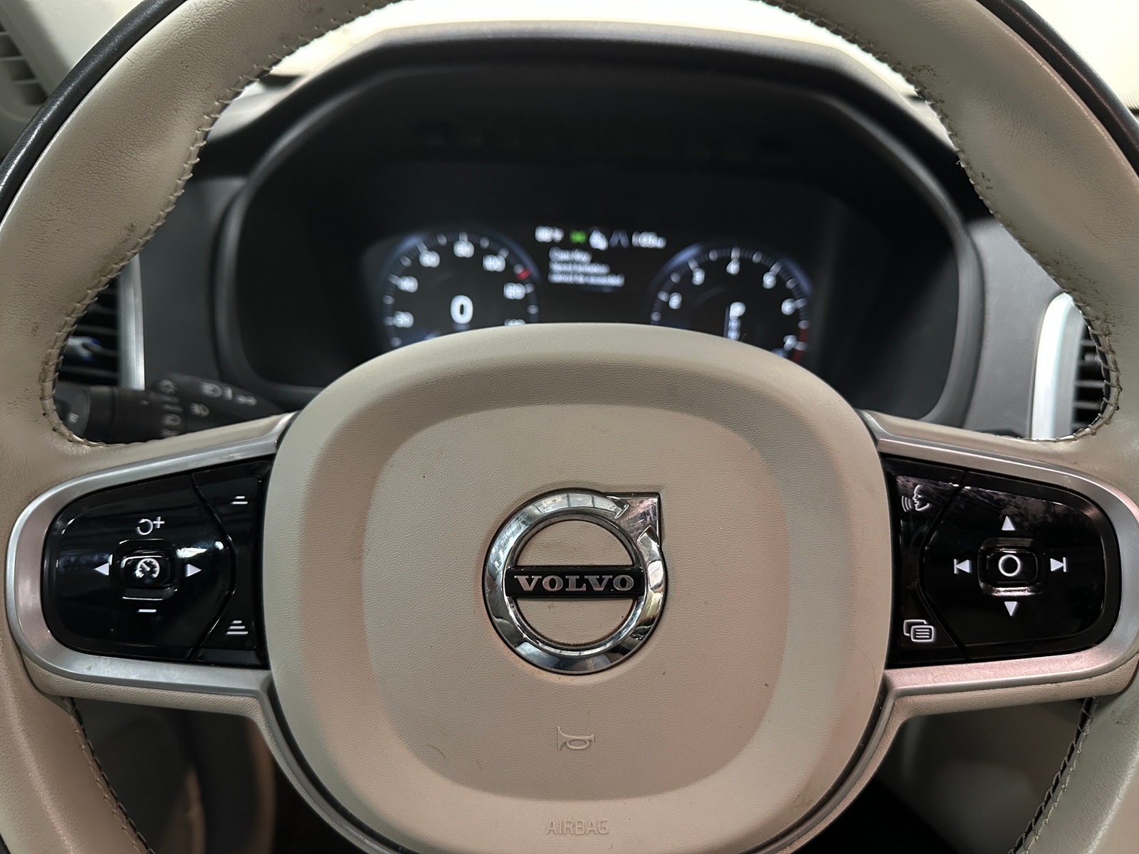 Thumbnail: 2021 Volvo XC90 - 4