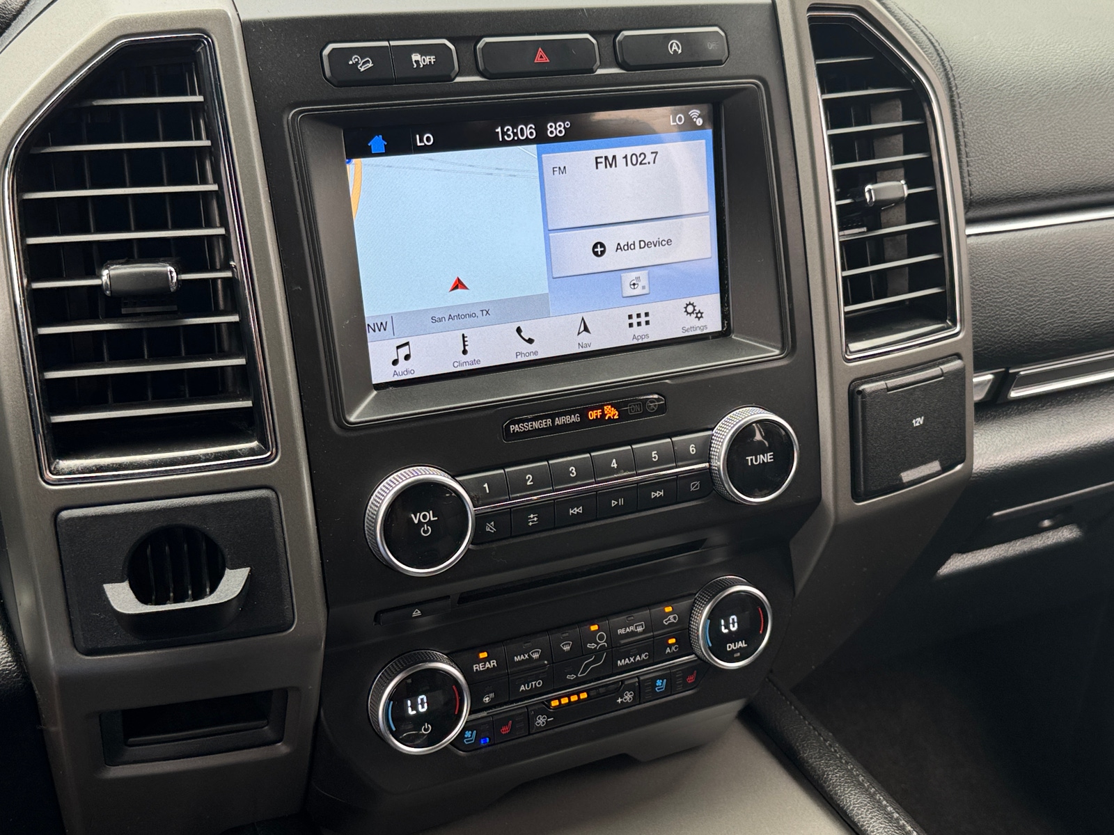 Thumbnail: 2018 Ford Expedition - 4