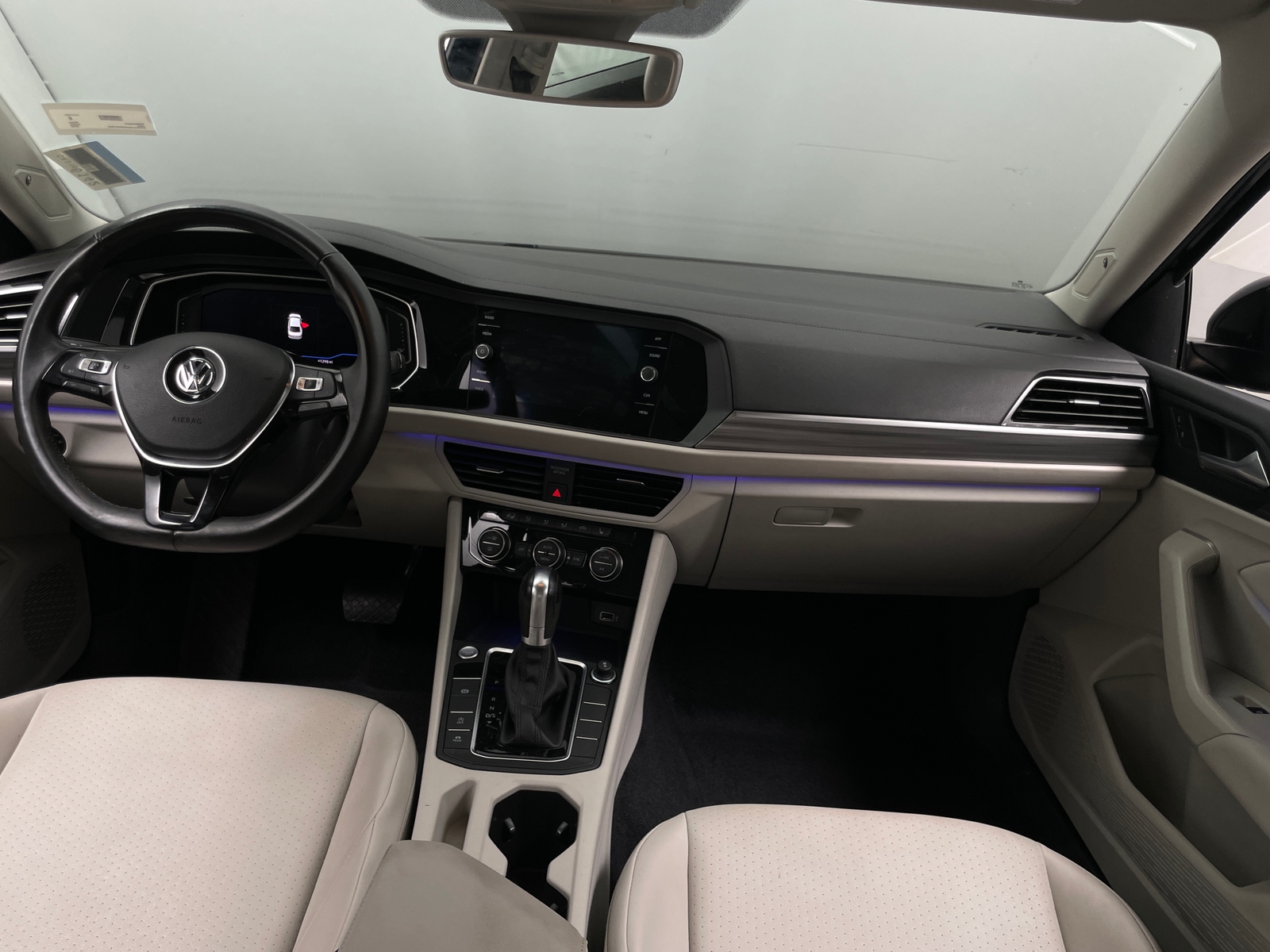 Thumbnail: 2019 Volkswagen Jetta - 2