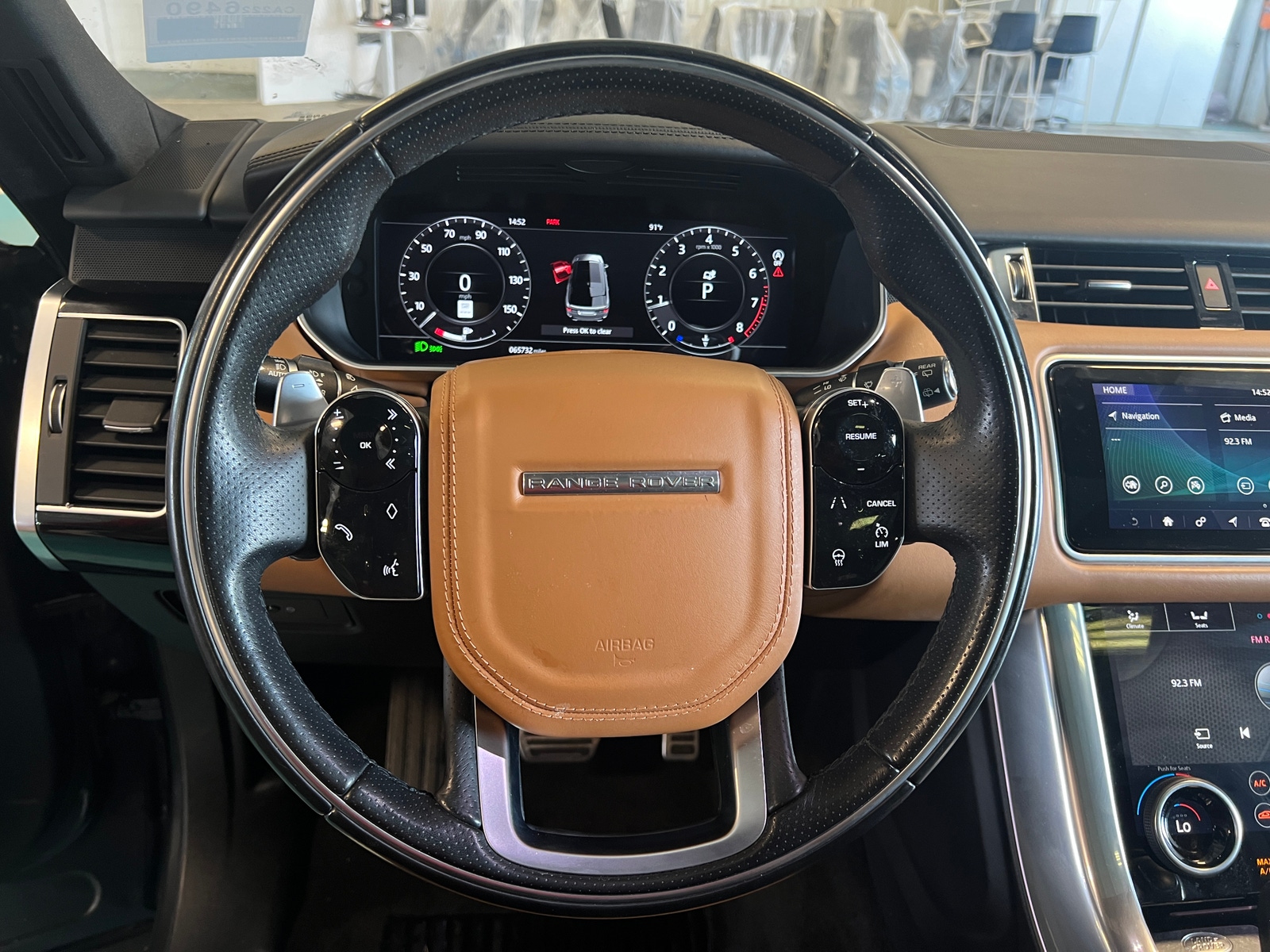 Thumbnail: 2018 Land Rover Range Rover Sport - 4