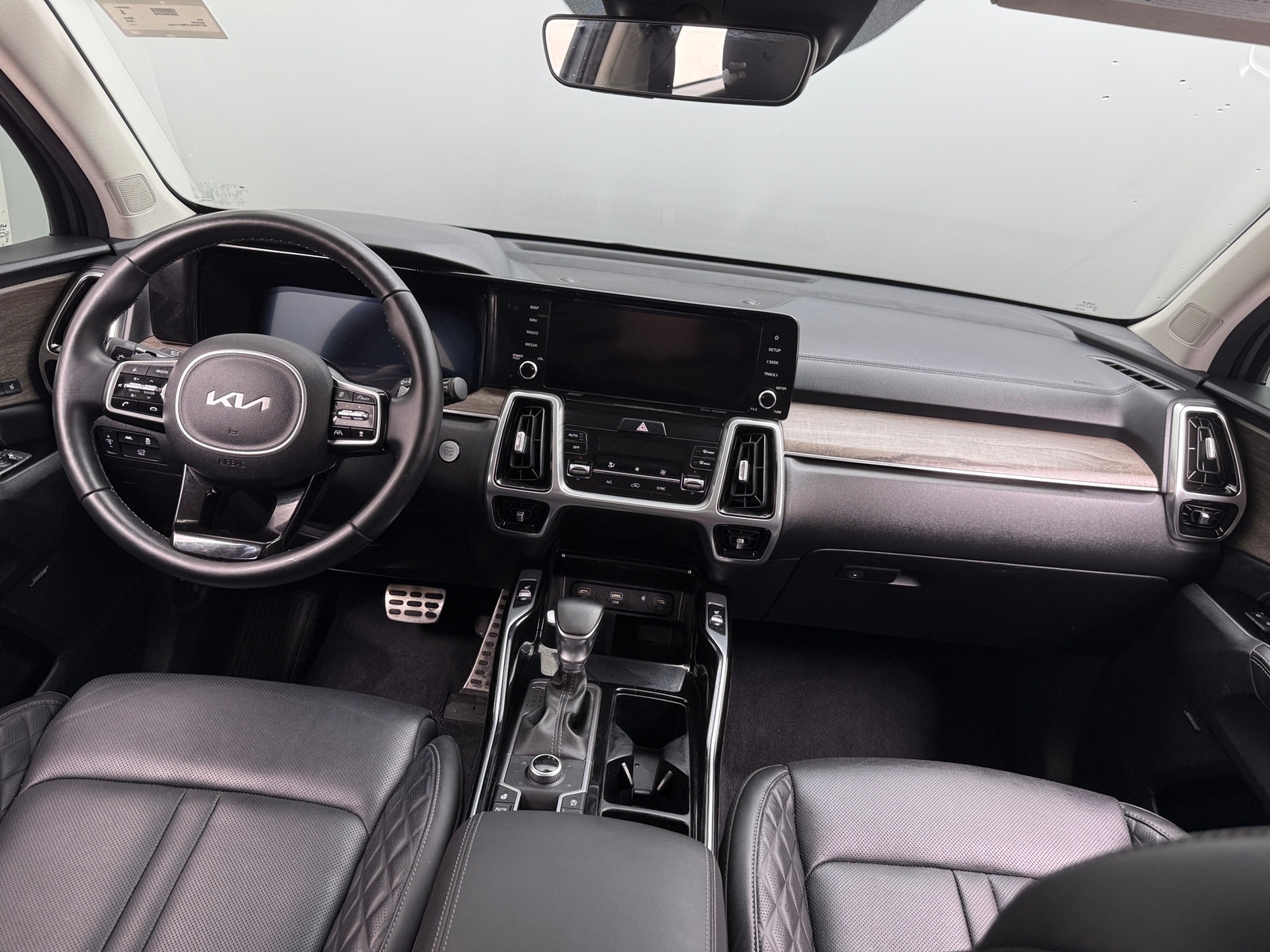 Thumbnail: 2022 Kia Sorento - 2