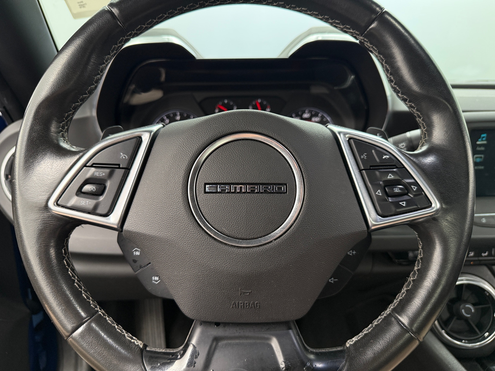 Thumbnail: 2018 Chevrolet Camaro - 3