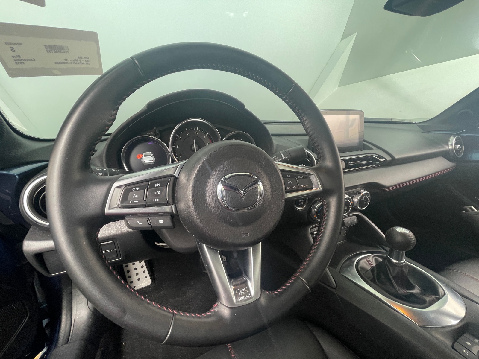 Thumbnail: 2019 Mazda MX-5 Miata - 4