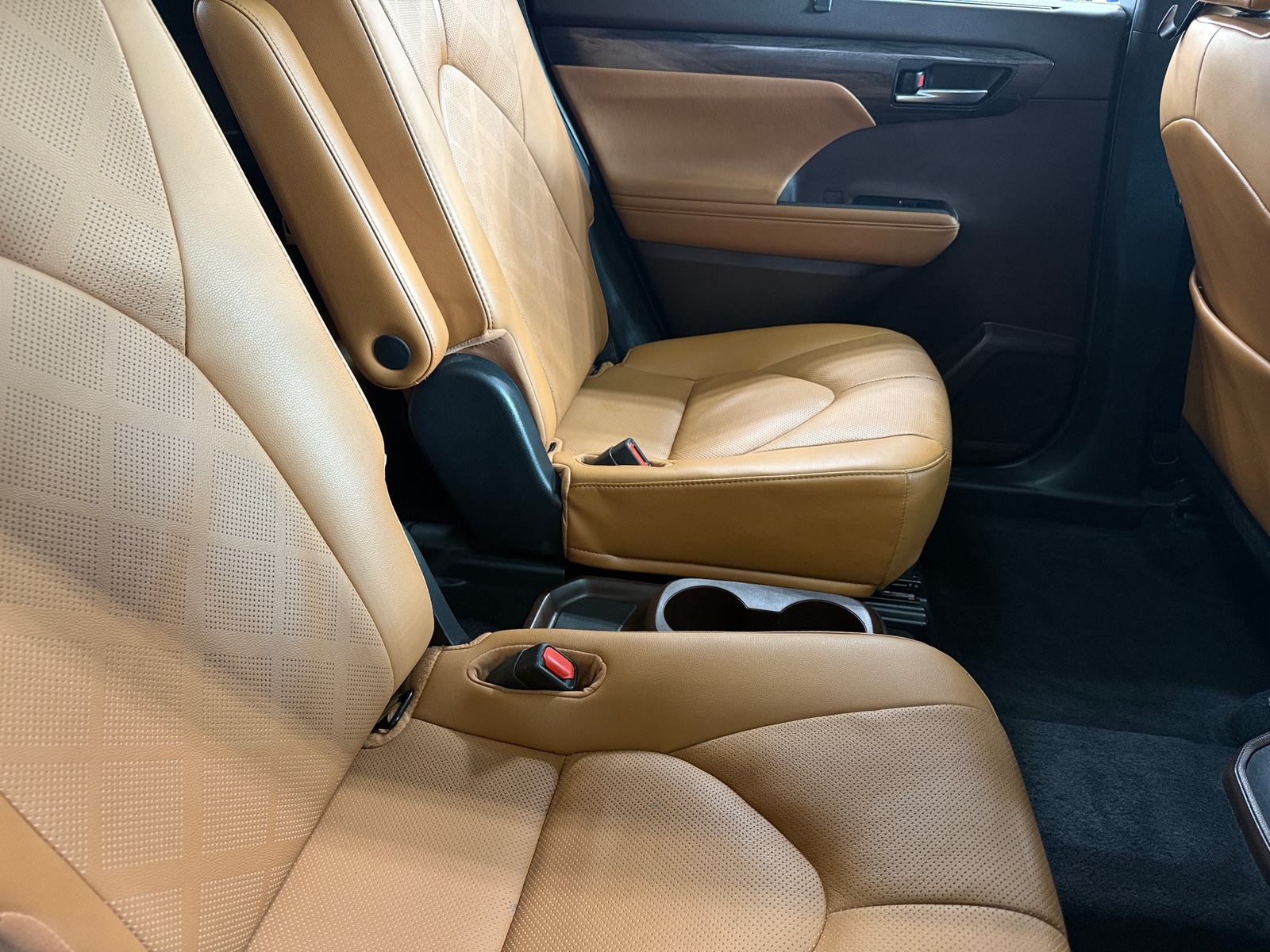 Thumbnail: 2021 Toyota Highlander - 5