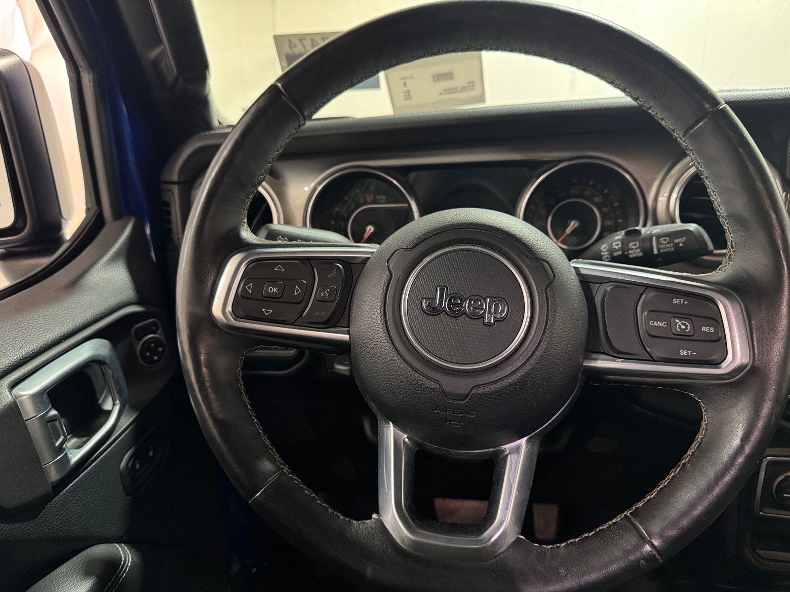 Thumbnail: 2019 Jeep Wrangler - 5