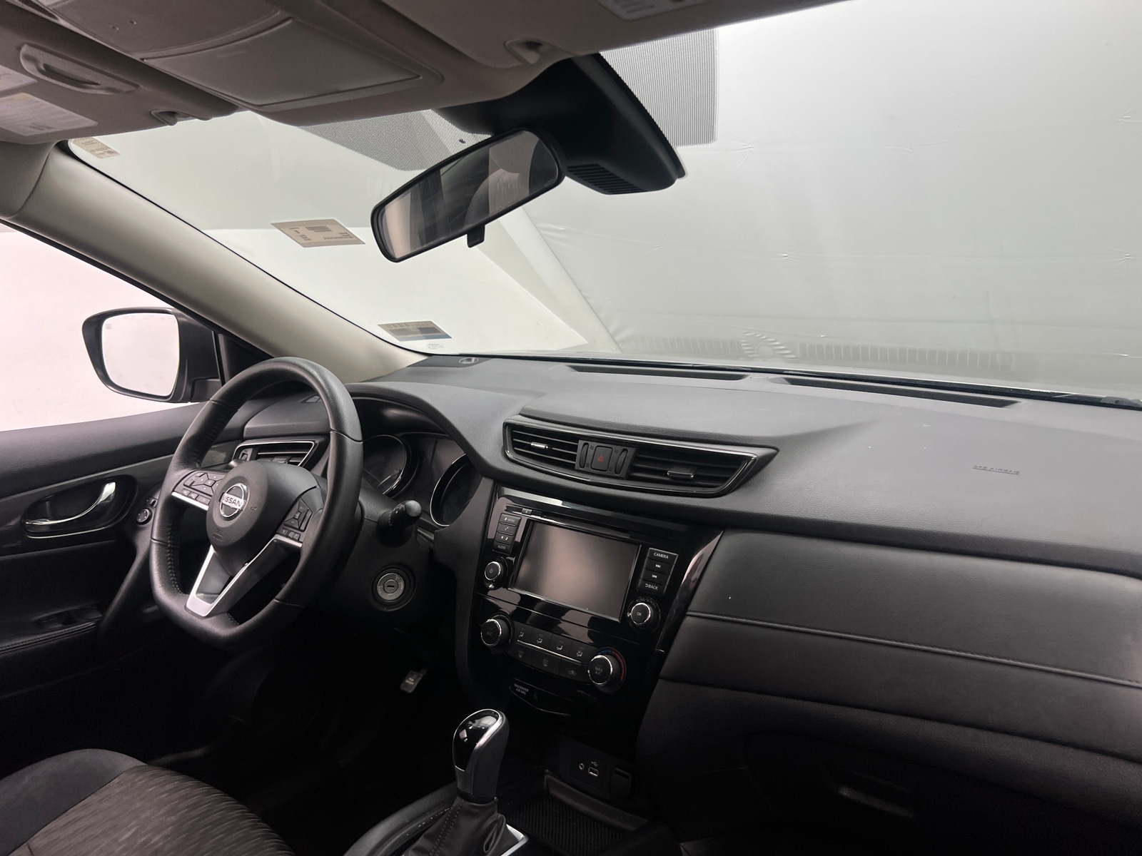Thumbnail: 2019 Nissan Rogue - 3
