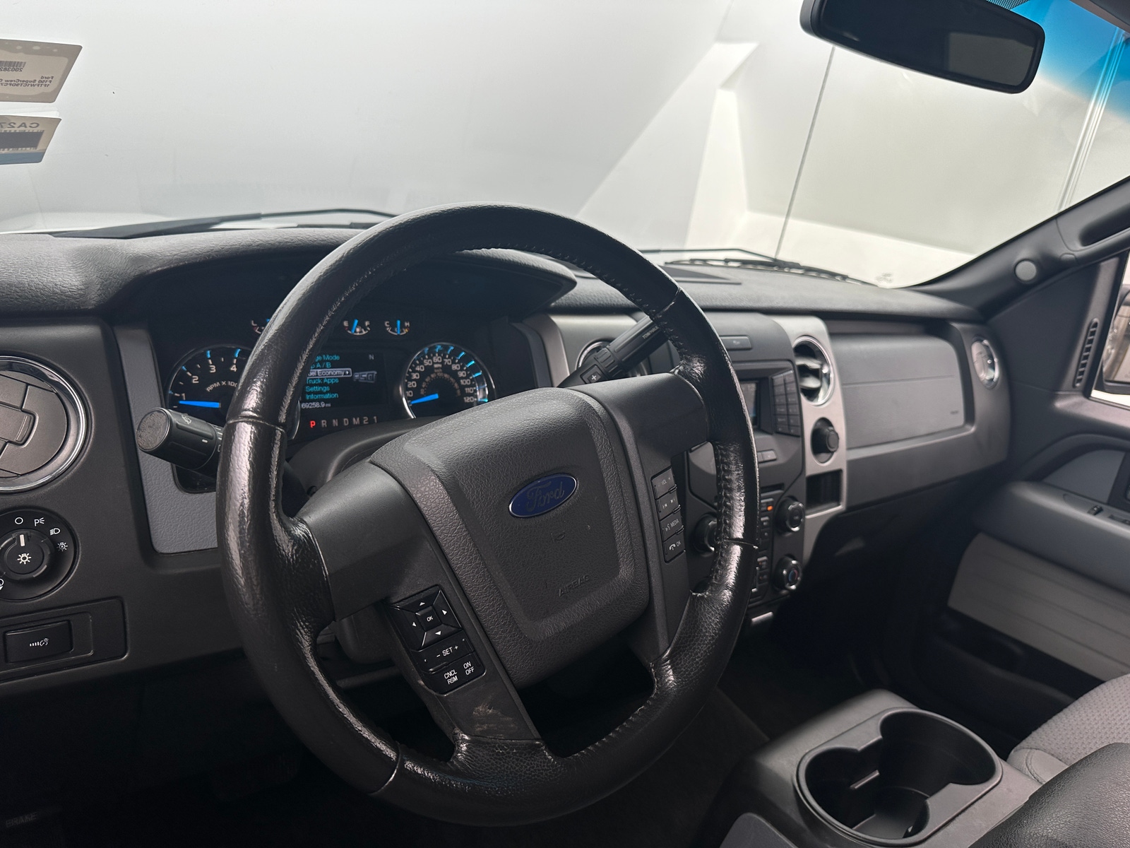 Thumbnail: 2013 Ford Econoline - 3