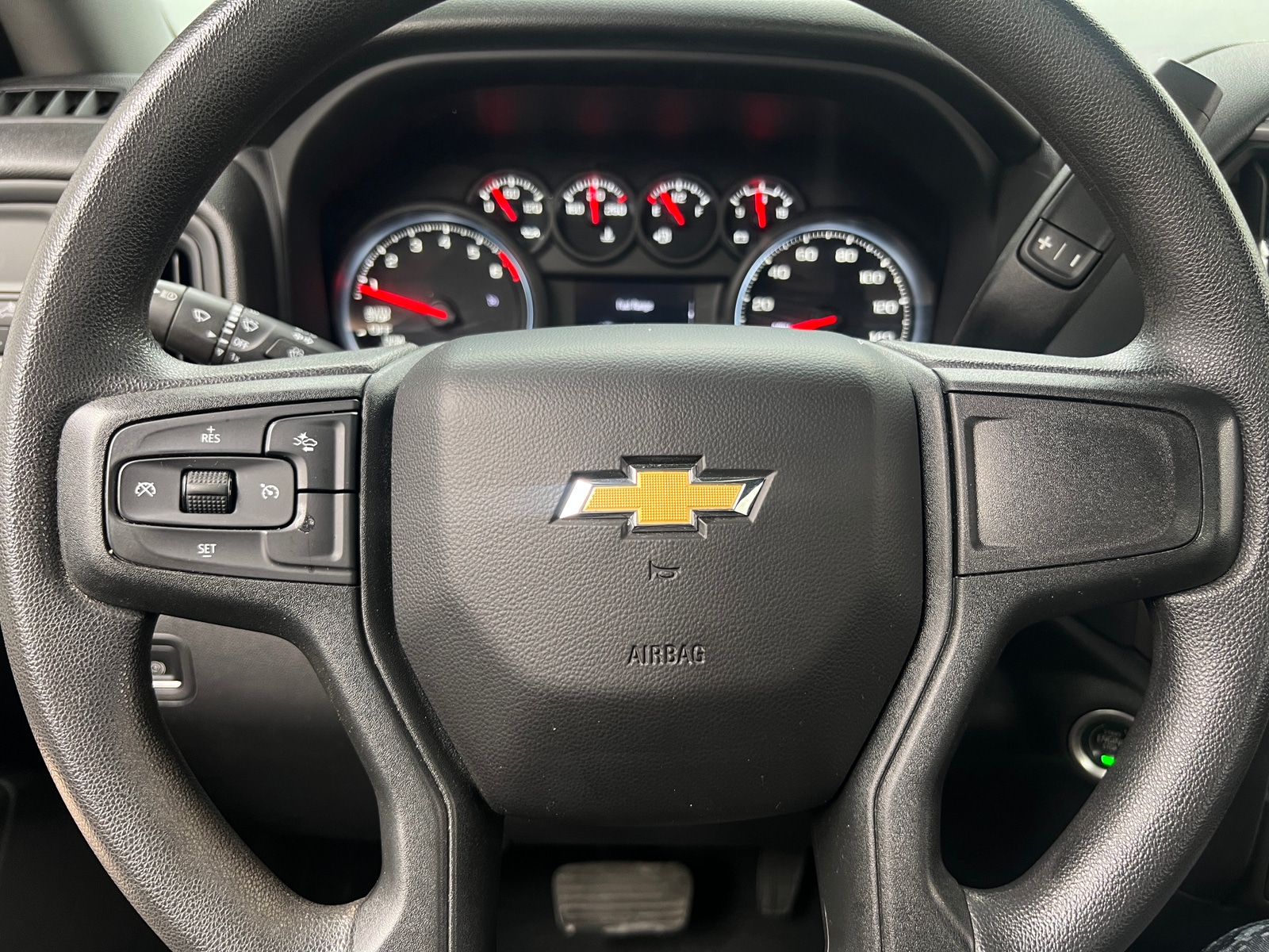 Thumbnail: 2022 Chevrolet Silverado 1500 - 5