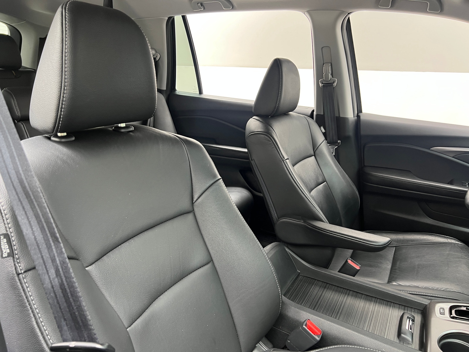 Thumbnail: 2016 Honda Pilot - 2