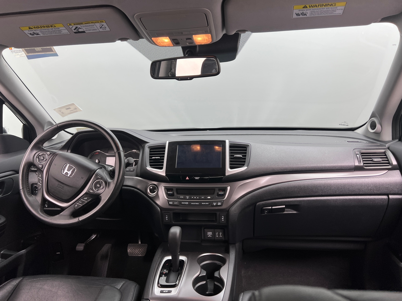 Thumbnail: 2016 Honda Pilot - 3