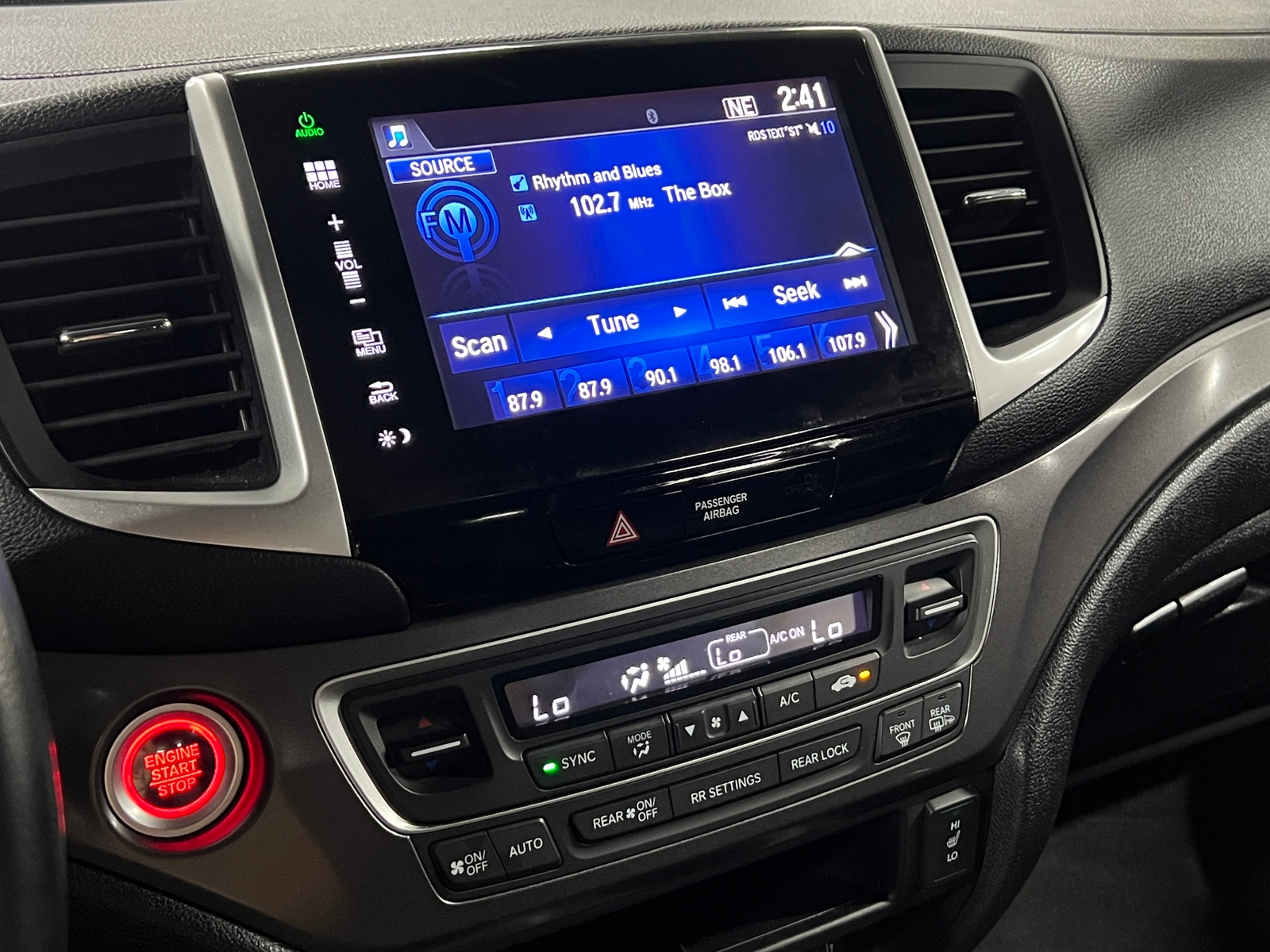 Thumbnail: 2016 Honda Pilot - 4