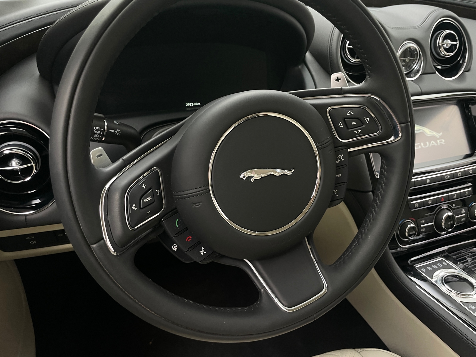 Thumbnail: 2019 Jaguar XJ - 4