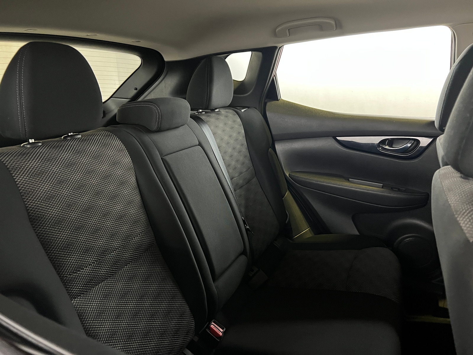 Thumbnail: 2020 Nissan Rogue Sport - 6