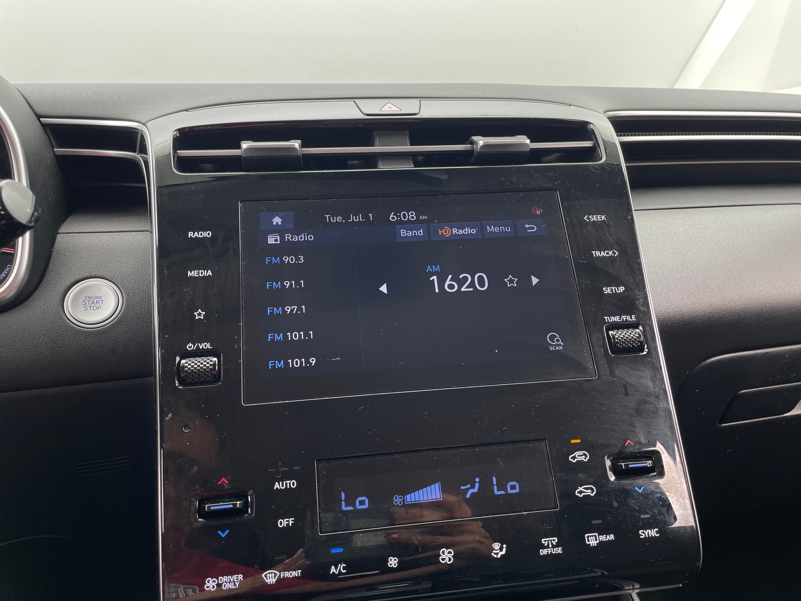 Thumbnail: 2022 Hyundai Tucson - 4