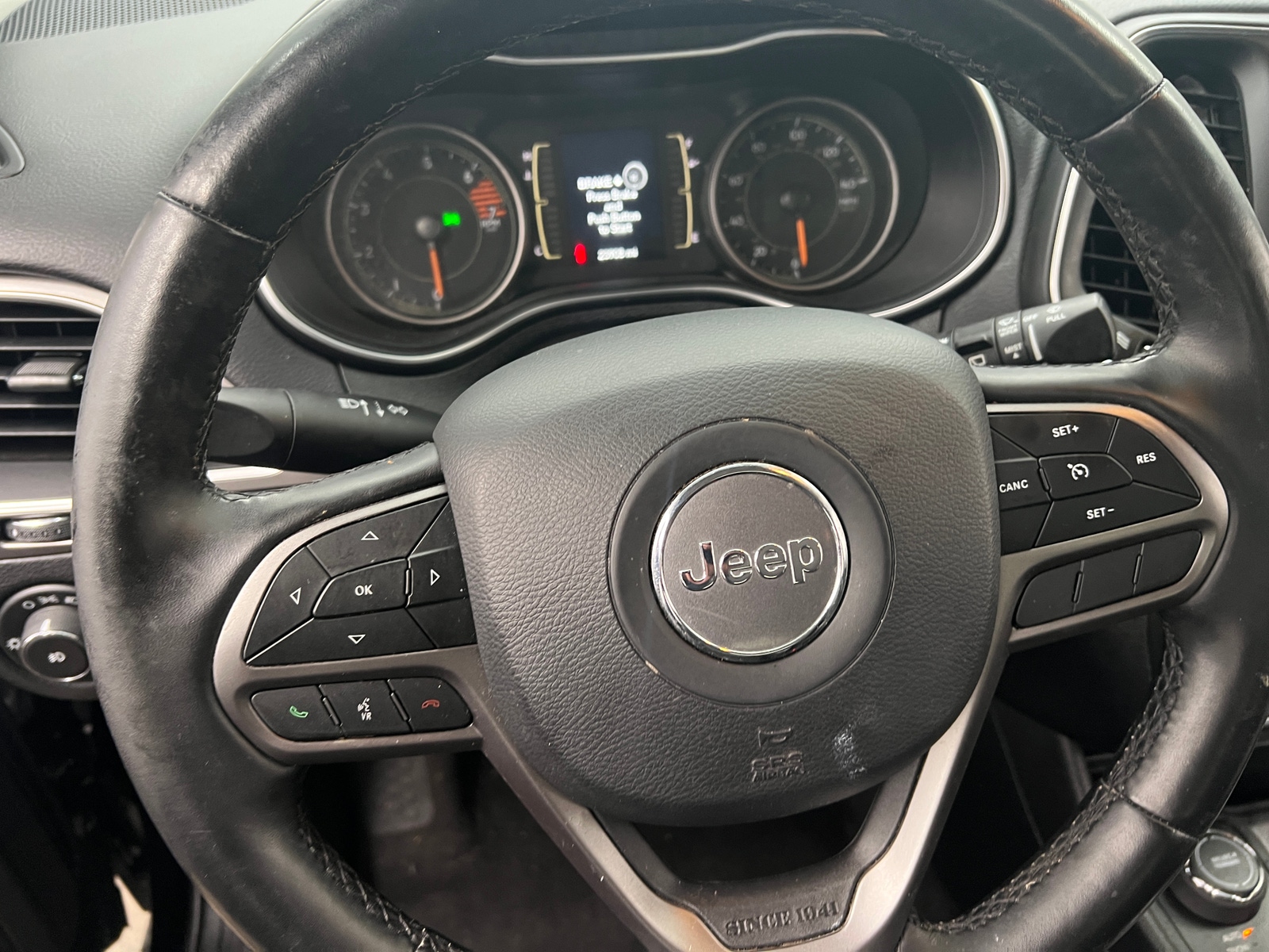 Thumbnail: 2020 Jeep Cherokee - 5