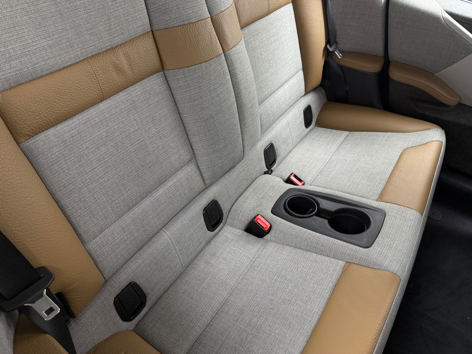 Thumbnail: 2015 BMW i3 - 6