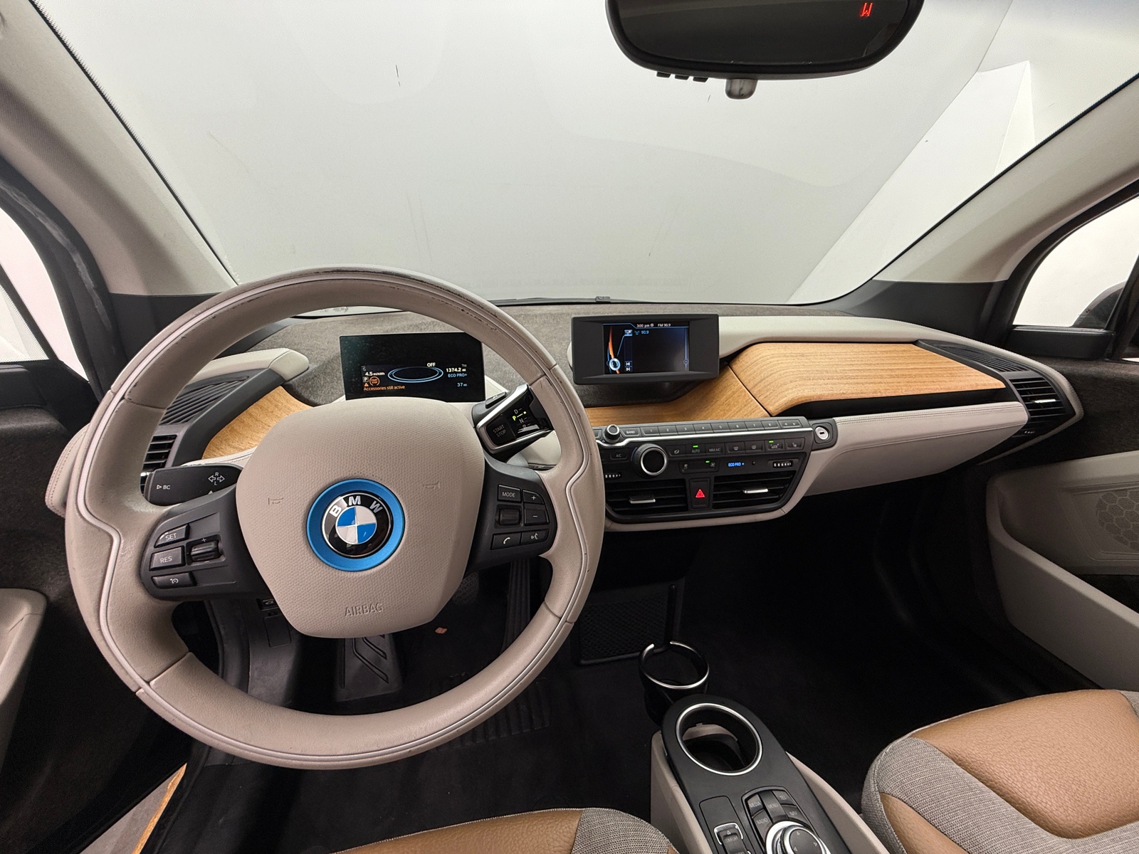 Thumbnail: 2015 BMW i3 - 3