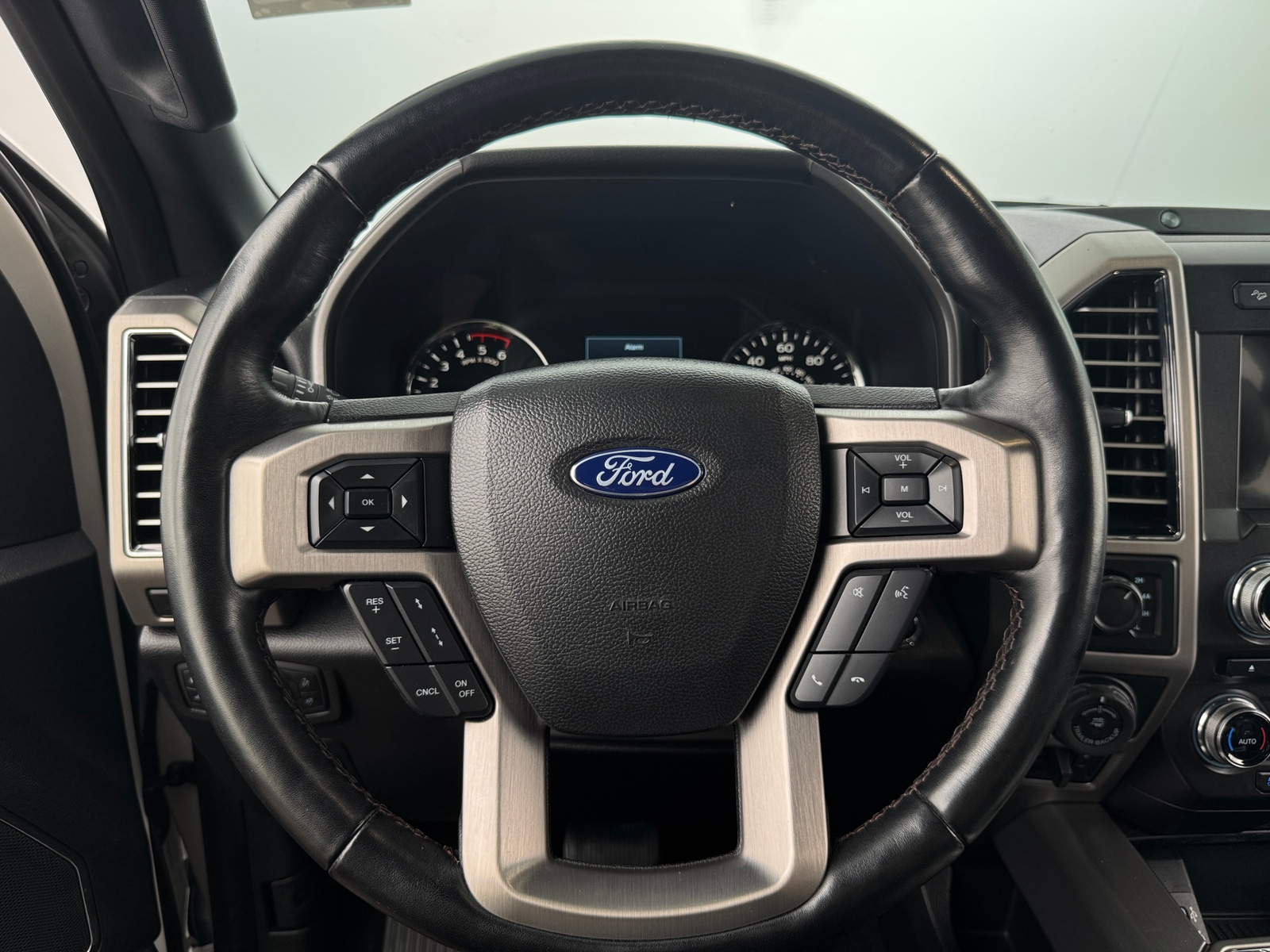 Thumbnail: 2018 Ford Econoline - 4