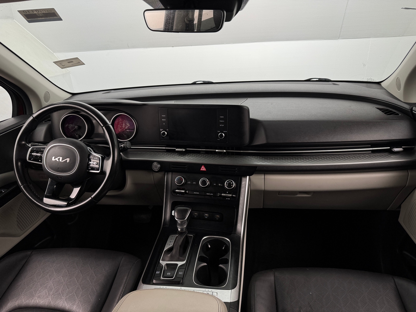 Thumbnail: 2022 Kia Carnival - 2