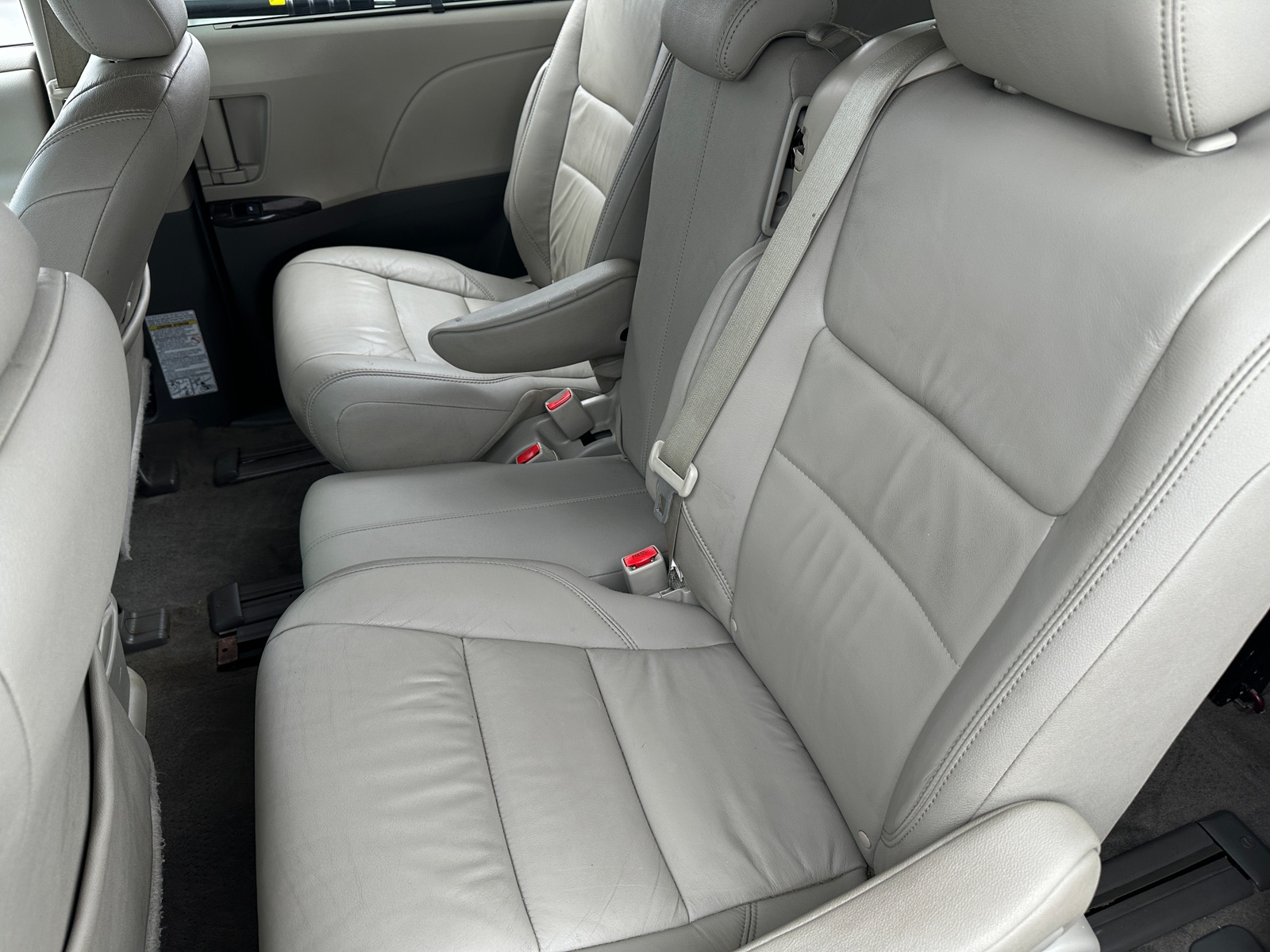 Thumbnail: 2015 Toyota Sienna - 5