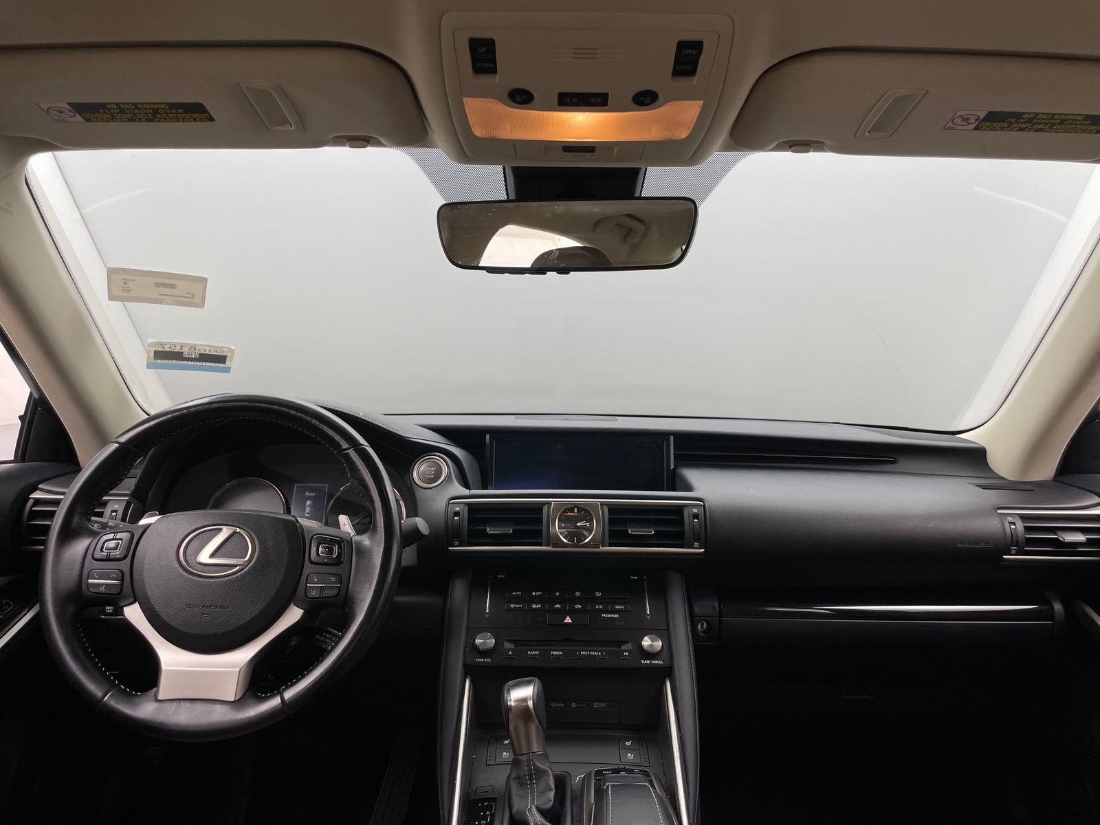 Thumbnail: 2017 Lexus IS - 2