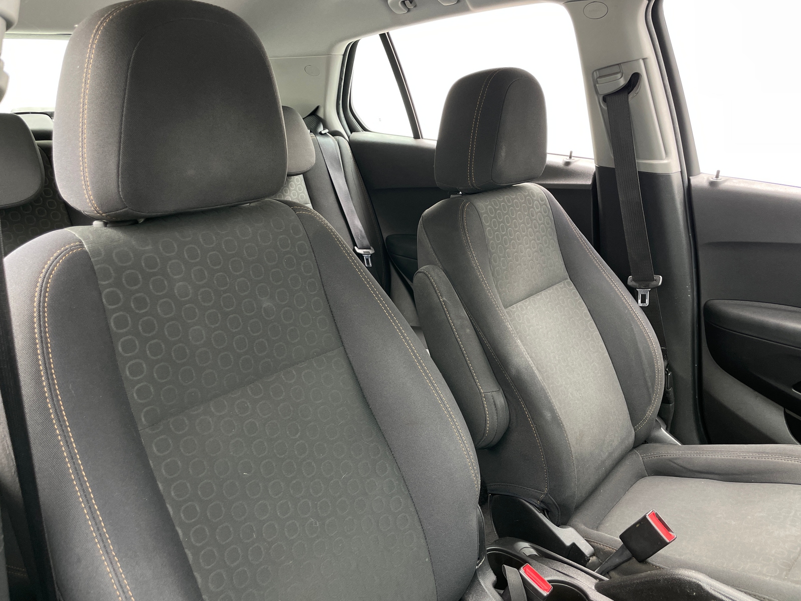 Thumbnail: 2017 Chevrolet Trax - 2
