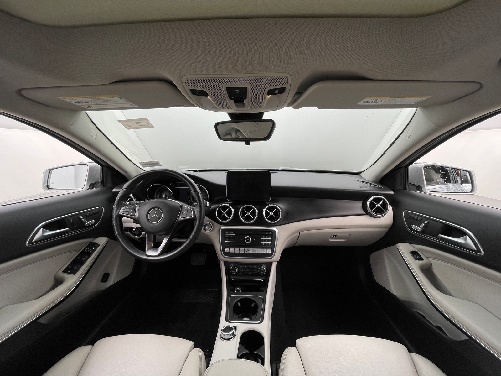 Thumbnail: 2020 Mercedes-Benz GLA - 2