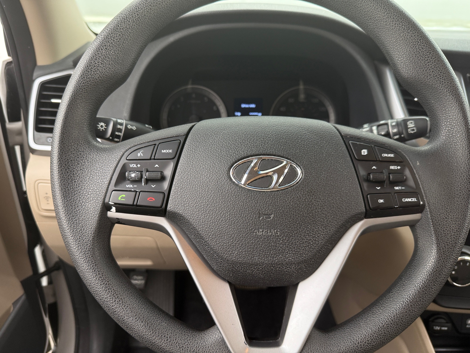 Thumbnail: 2017 Hyundai Tucson - 5