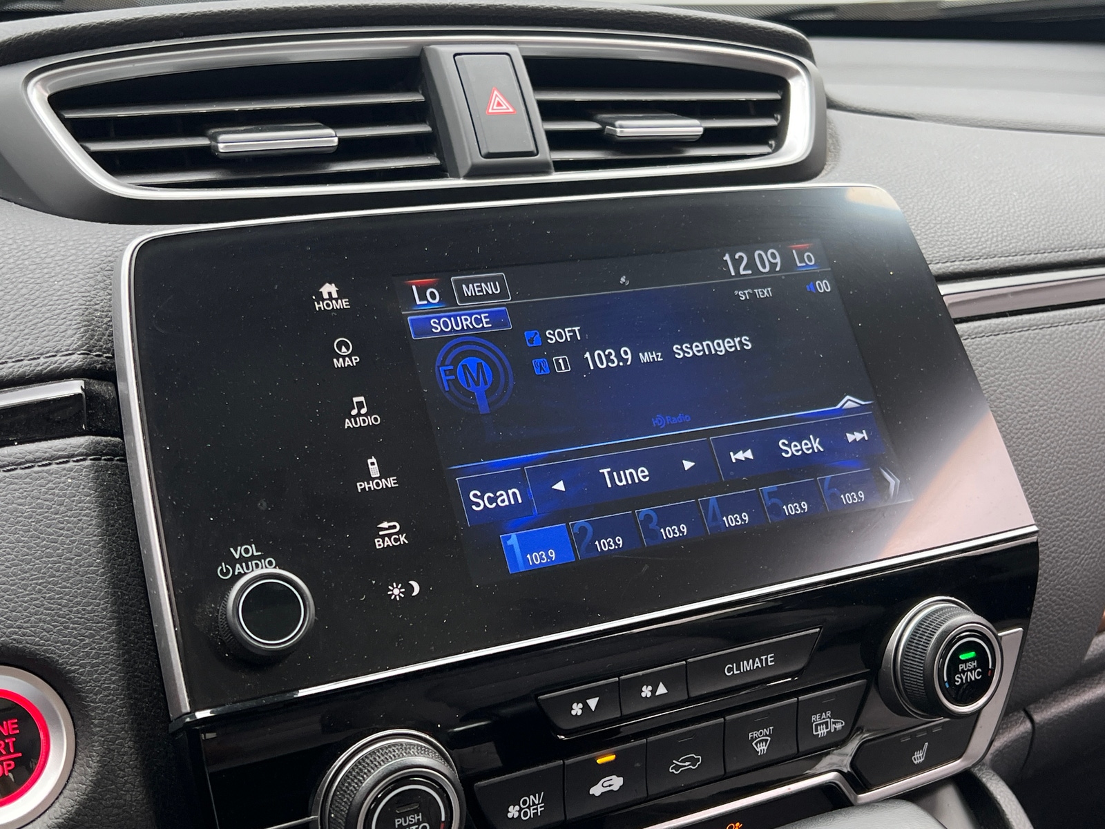 Thumbnail: 2017 Honda CR-V - 3