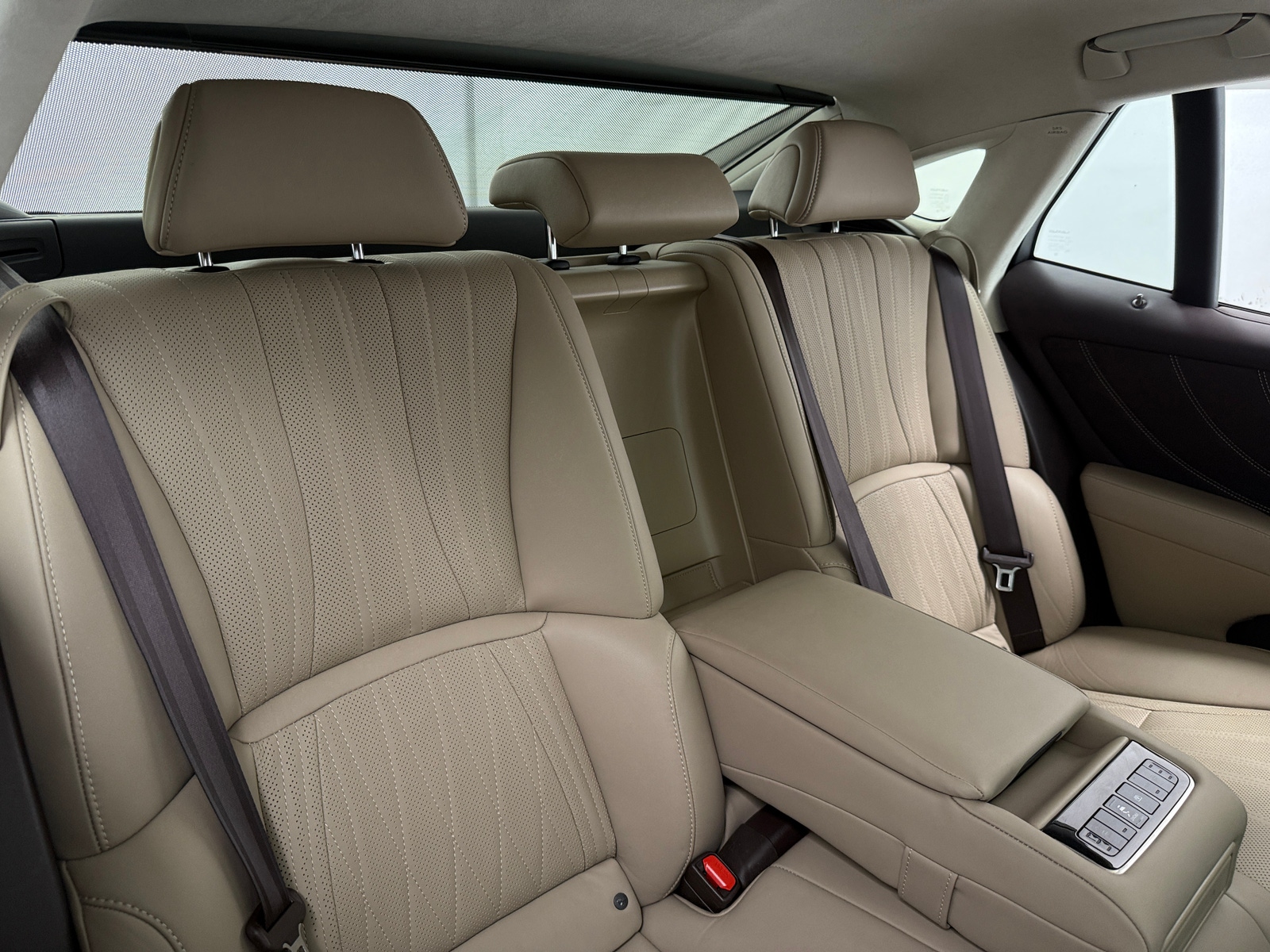 Thumbnail: 2019 Lexus LS - 6