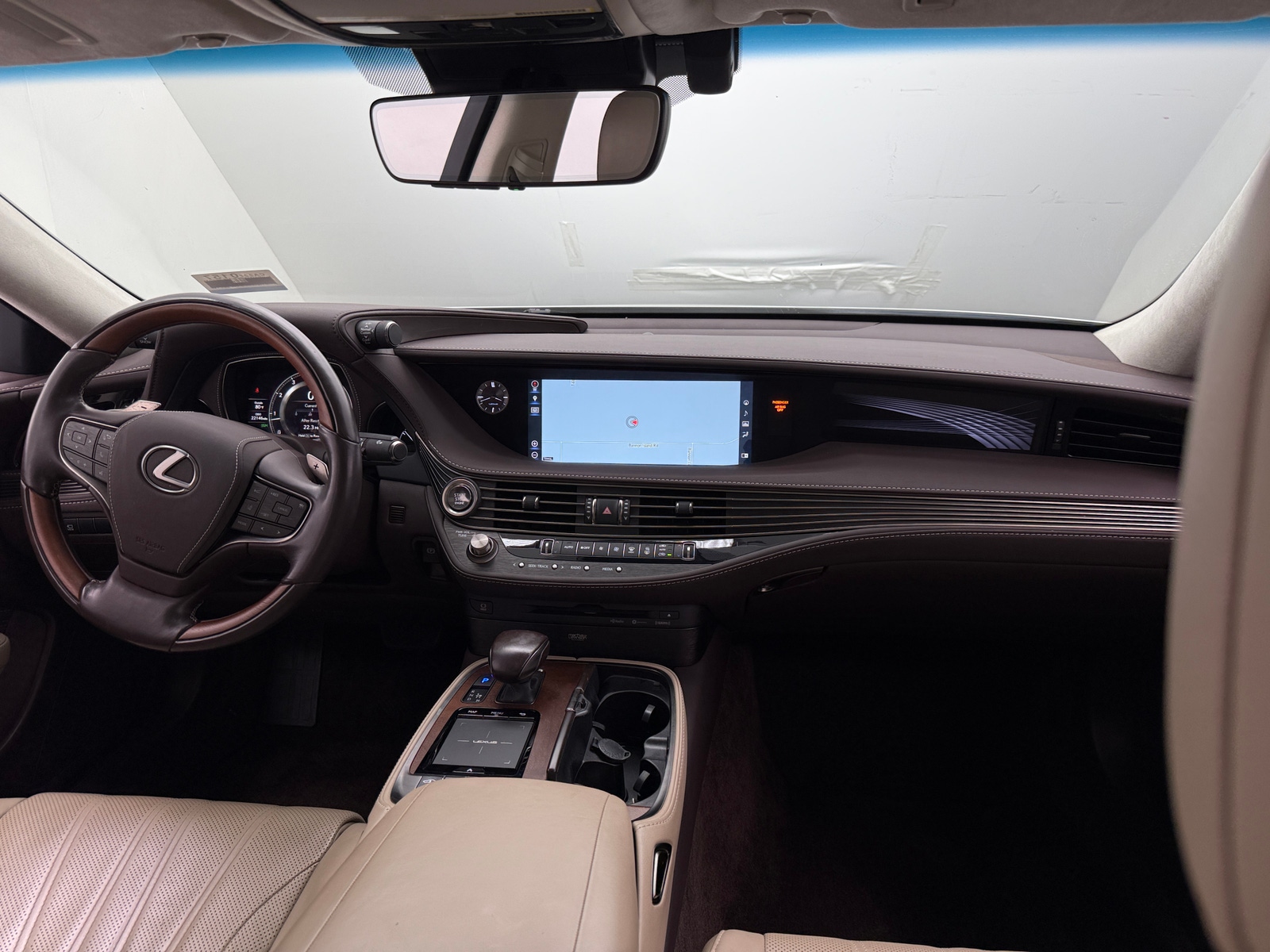 Thumbnail: 2019 Lexus LS - 3