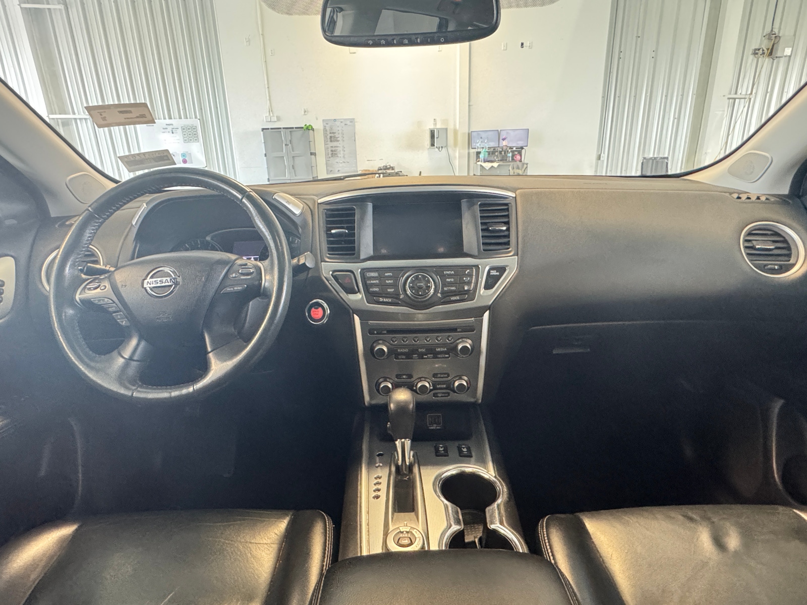 Thumbnail: 2018 Nissan Pathfinder - 2