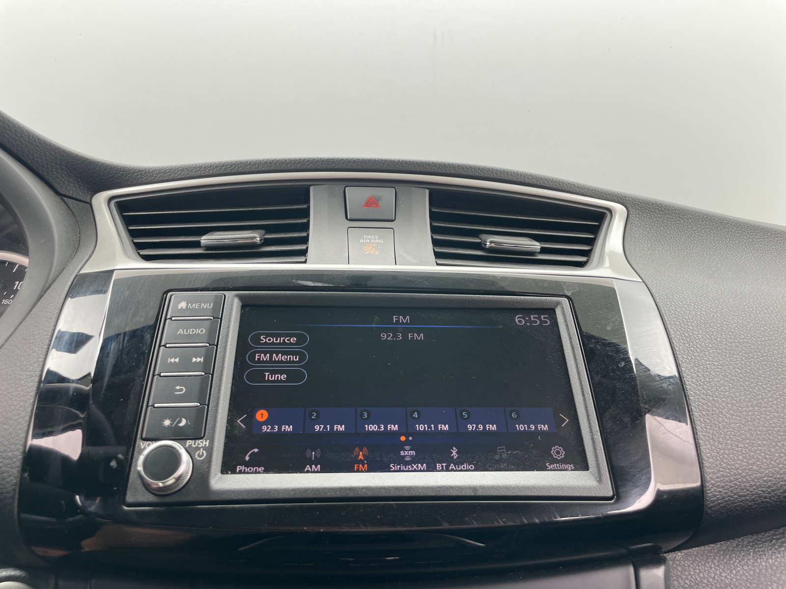 Thumbnail: 2019 Nissan Sentra - 4