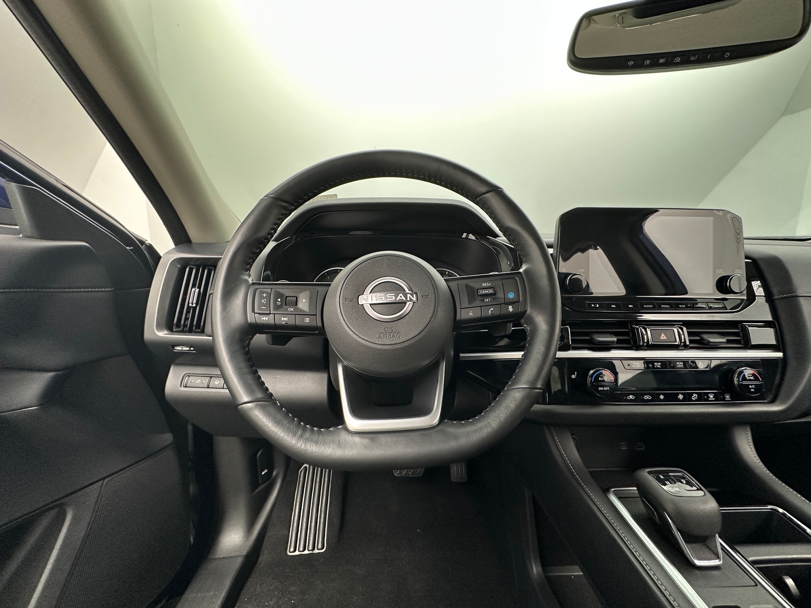 Thumbnail: 2022 Nissan Pathfinder - 5